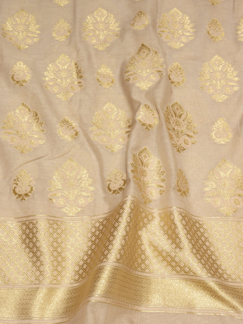 Beige Cotton Banarasi suit sleeve detail