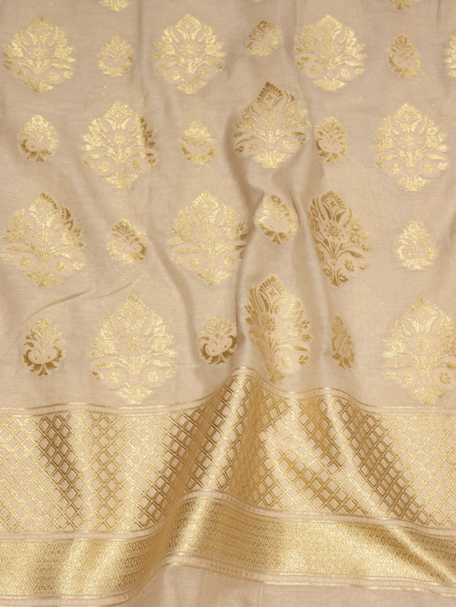 Beige Cotton Banarasi suit sleeve detail