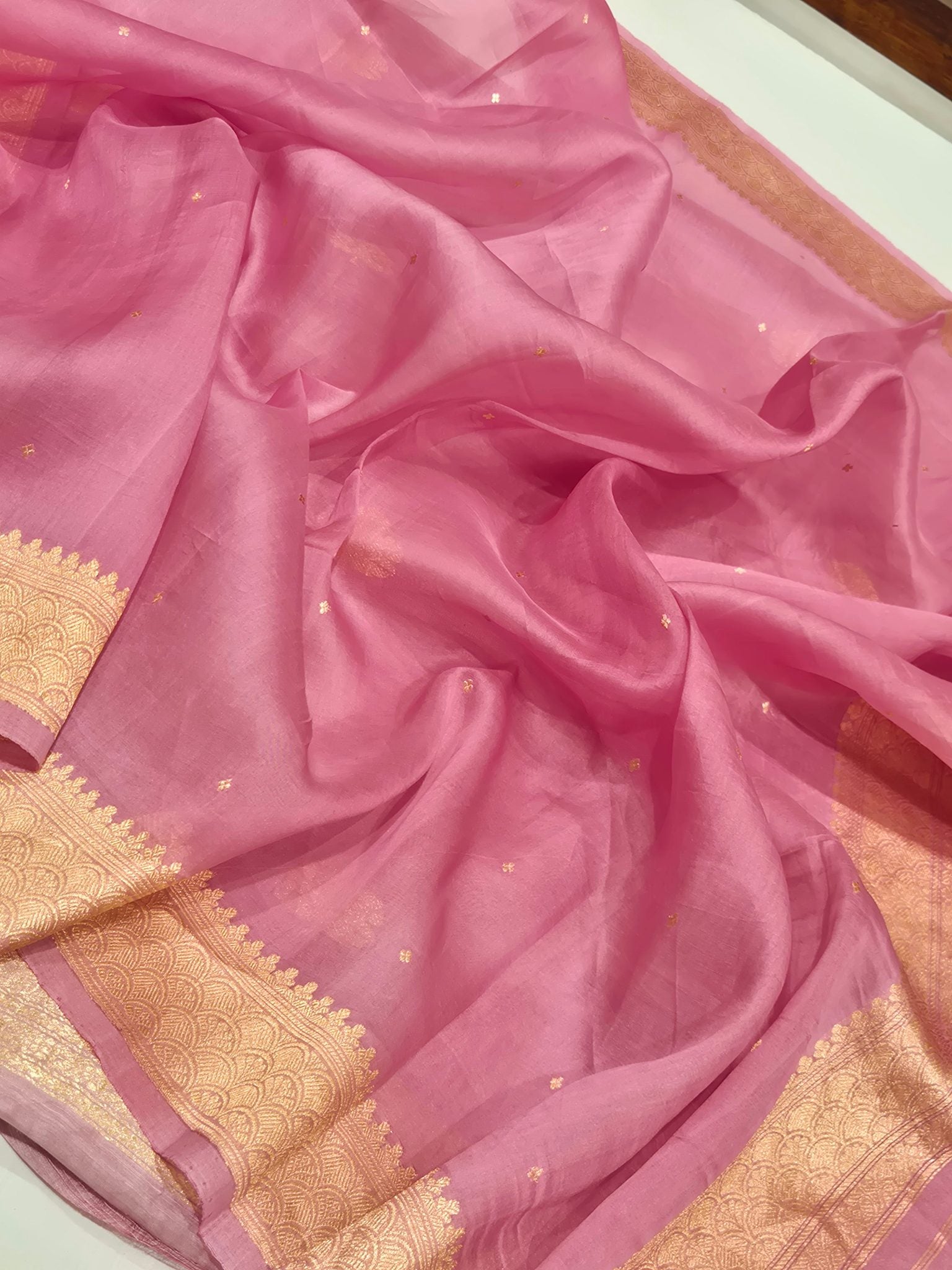 Pink Pure Linen Banarasi suit sleeve detail
