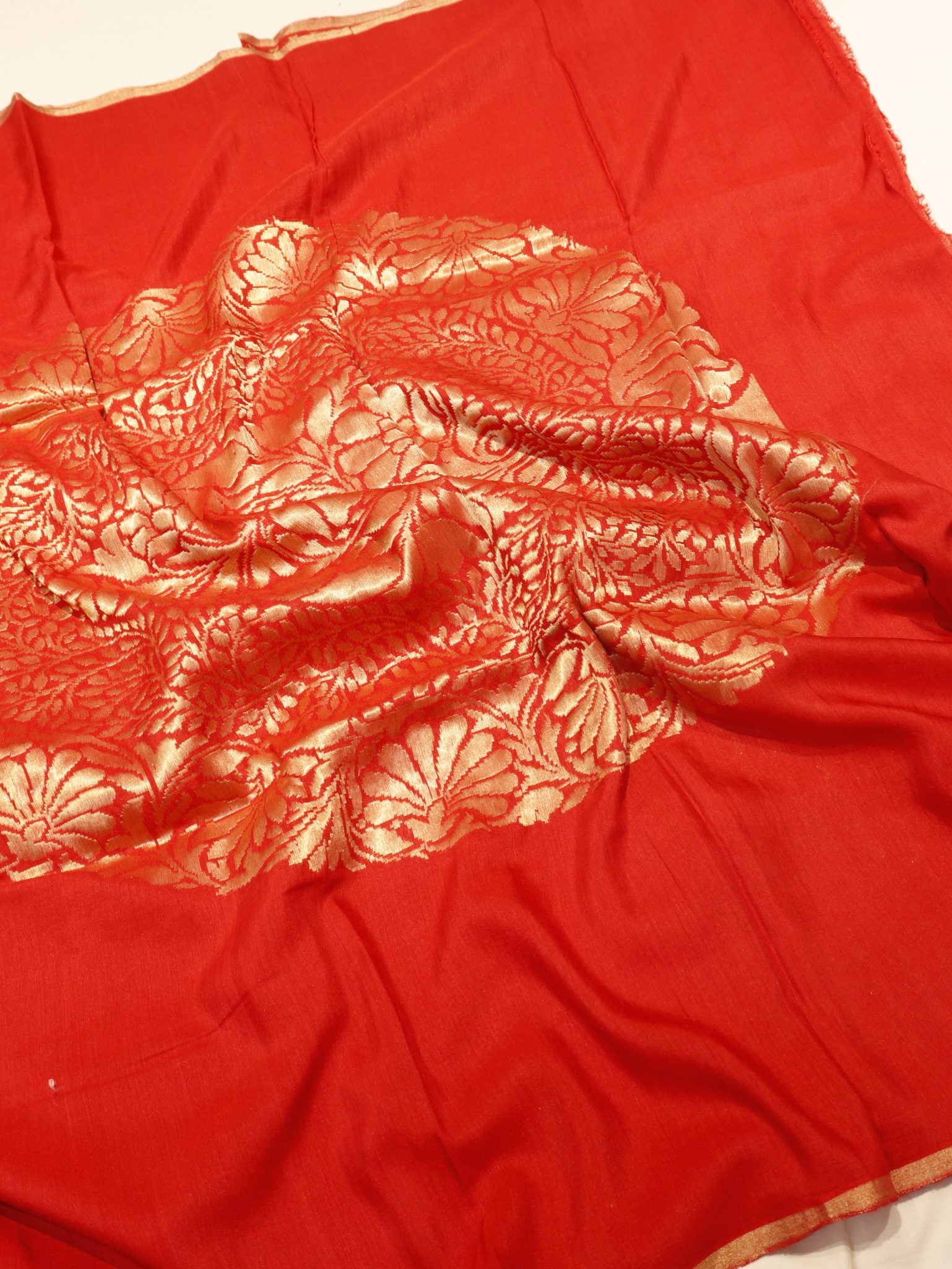 Red Moonga Silk Banarasi saree pallu detail