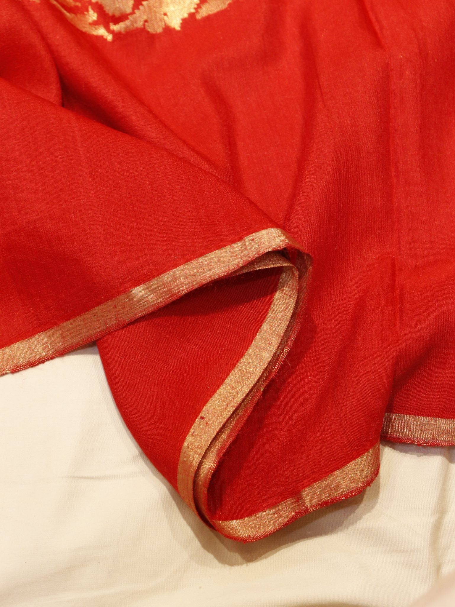 Red Moonga Silk Banarasi saree blouse piece