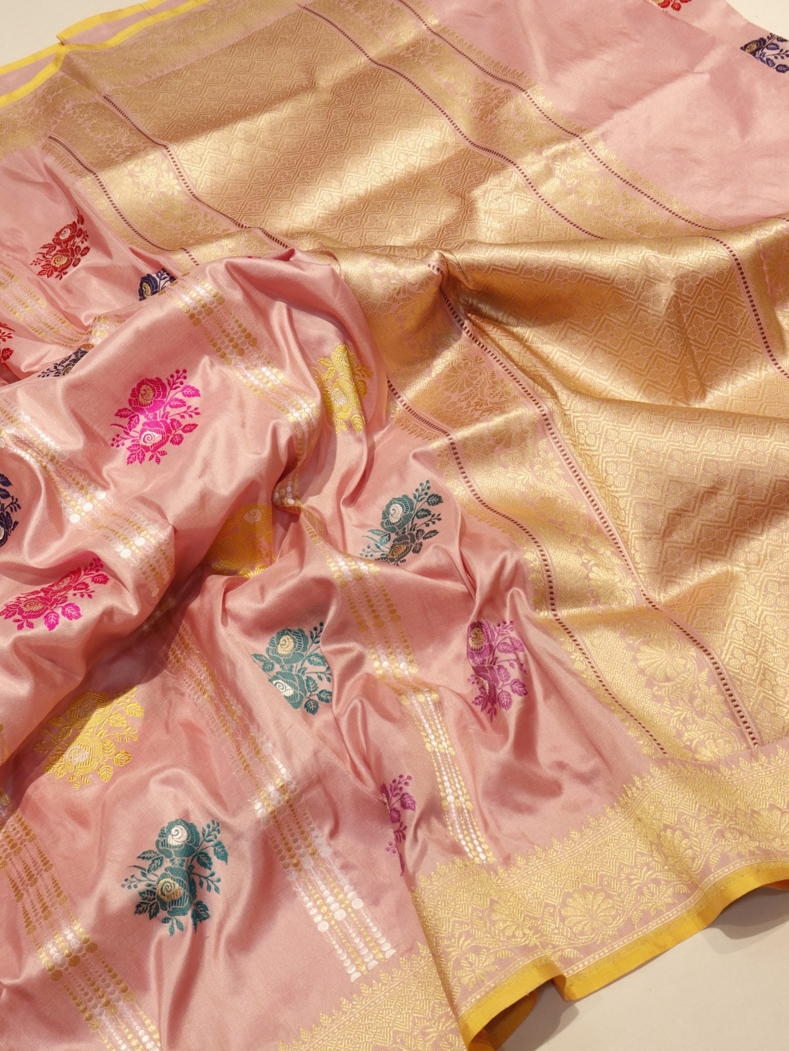 Soft Pink Katan Silk Banarasi saree border closeup