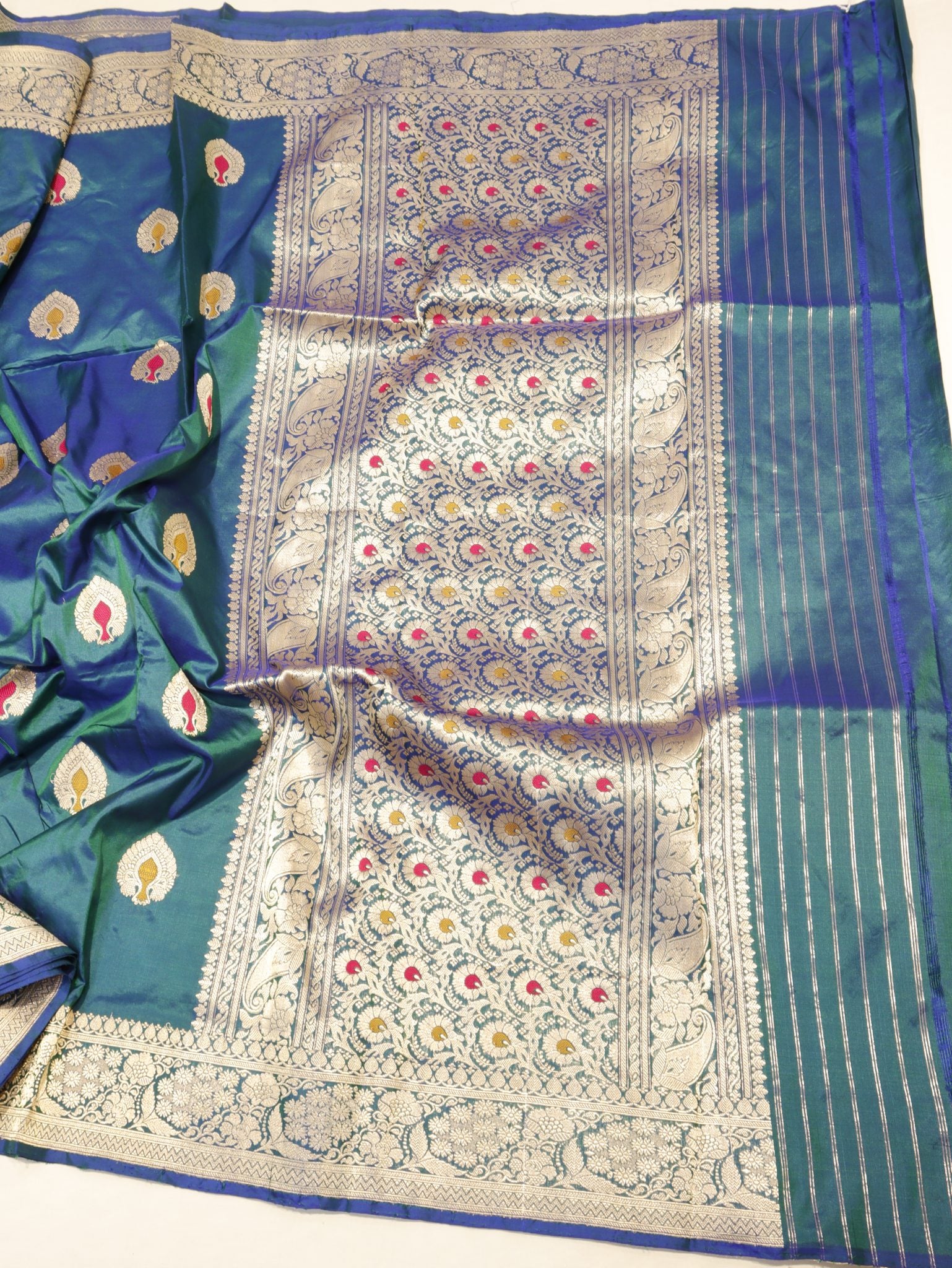 Peacock Blue Dual Shade Katan Silk Banarasi saree zari work detail