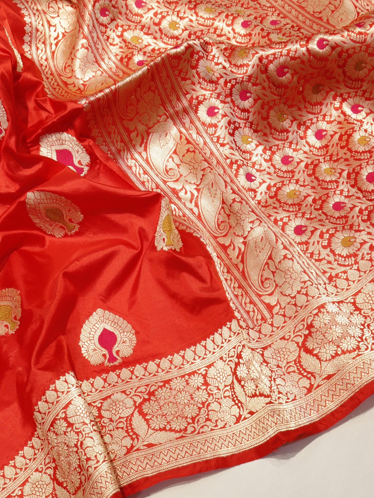 Red Katan Silk Banarasi saree pallu detail