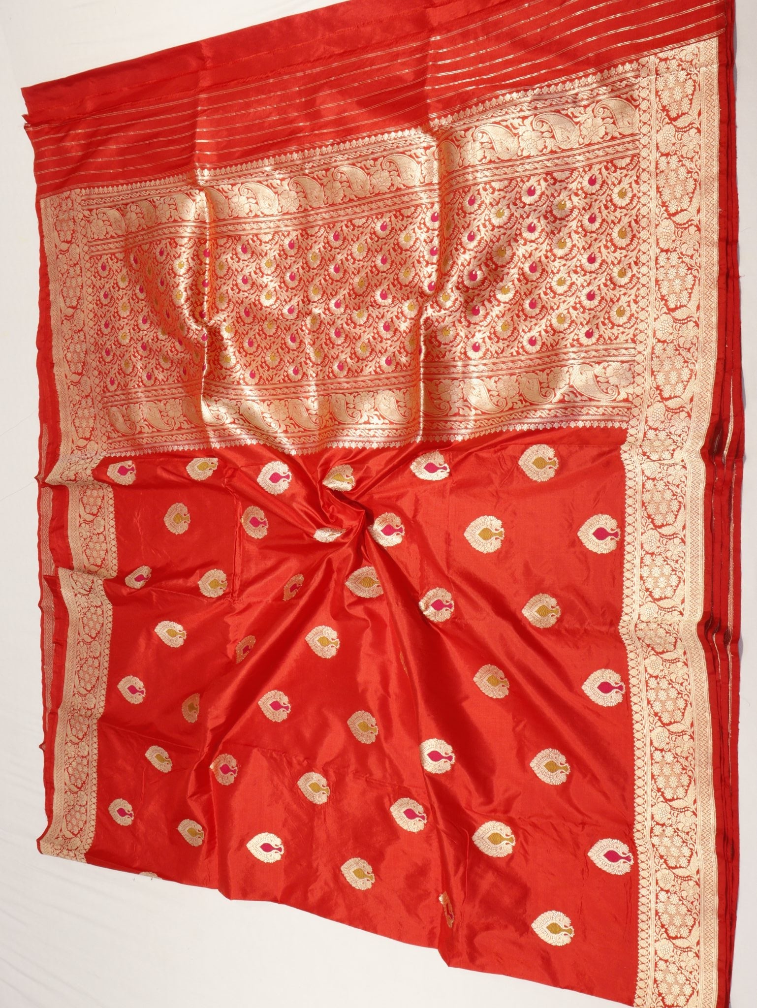 Red Katan Silk Banarasi saree pallu detail