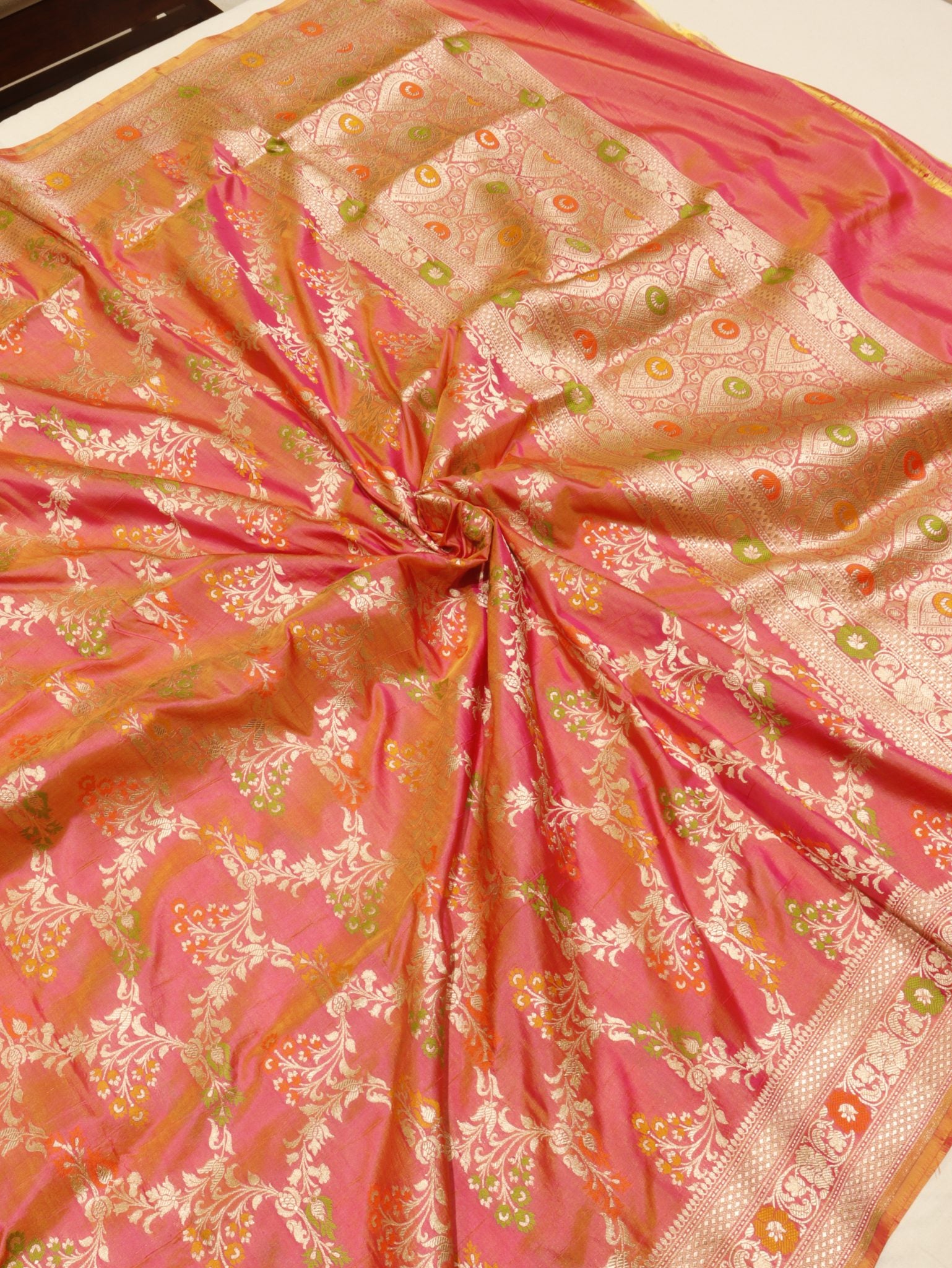 Pink Katan Silk Banarasi dupatta full spread