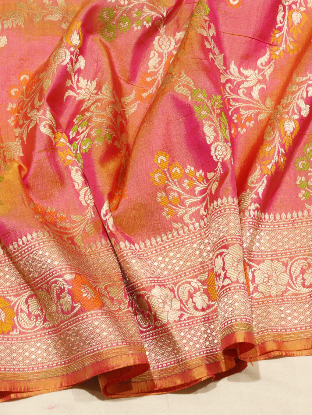 Pink Katan Silk Banarasi dupatta pallu detail