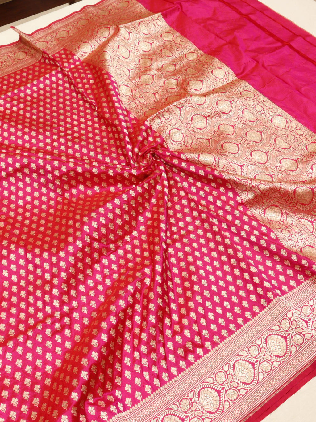 Pink Katan Silk Banarasi dupatta full spread