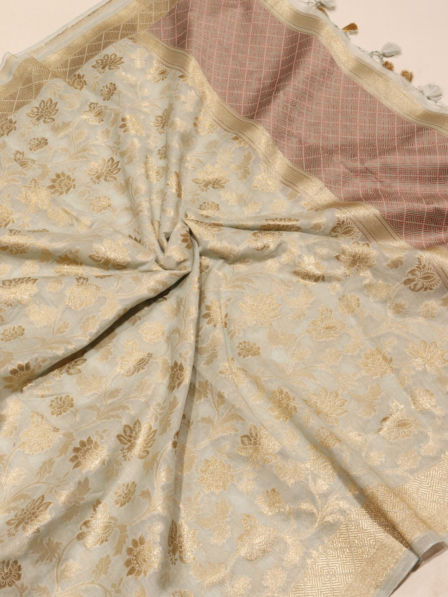 Green Wave Cotton Banarasi suit neckline detail