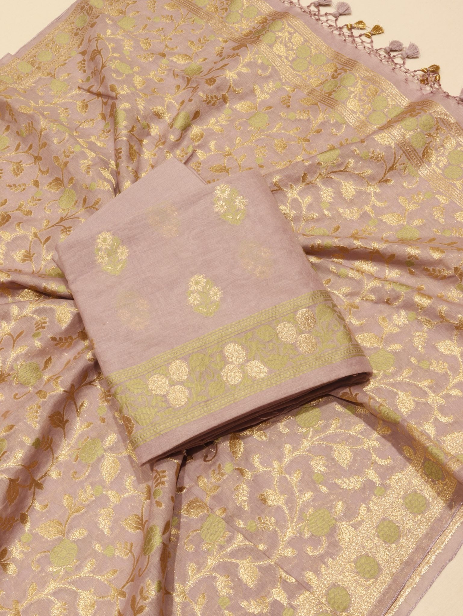 Lilac Cotton Banarasi suit neckline detail