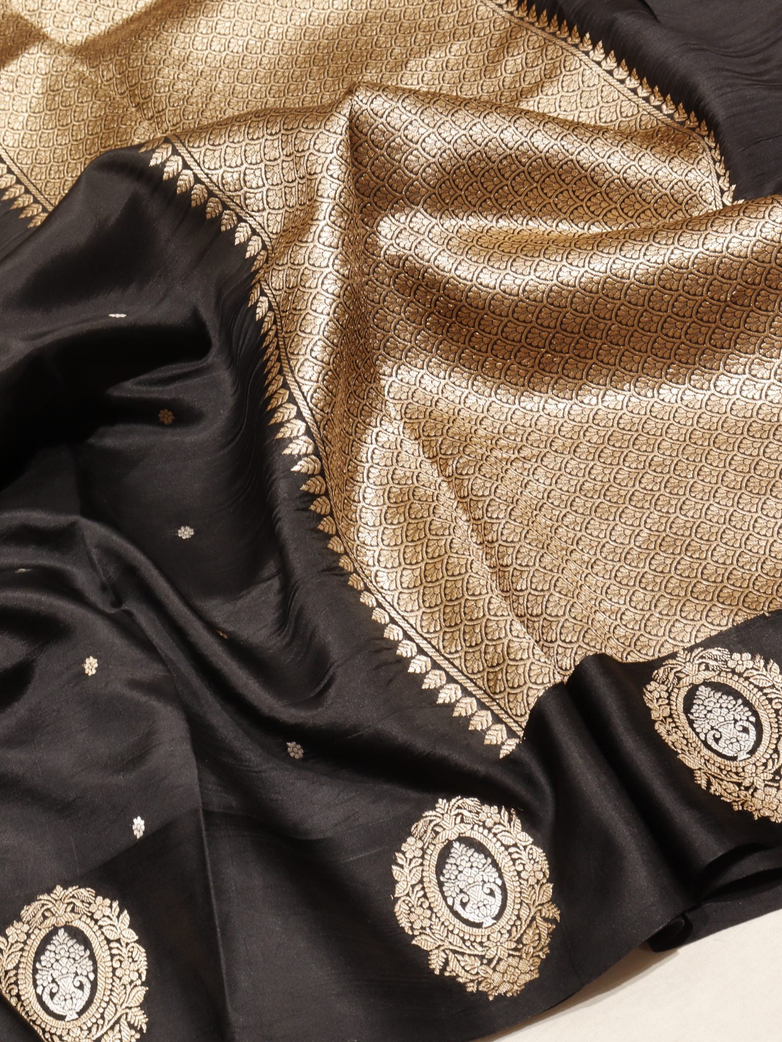 Black Soft Katan Banarasi saree pallu detail