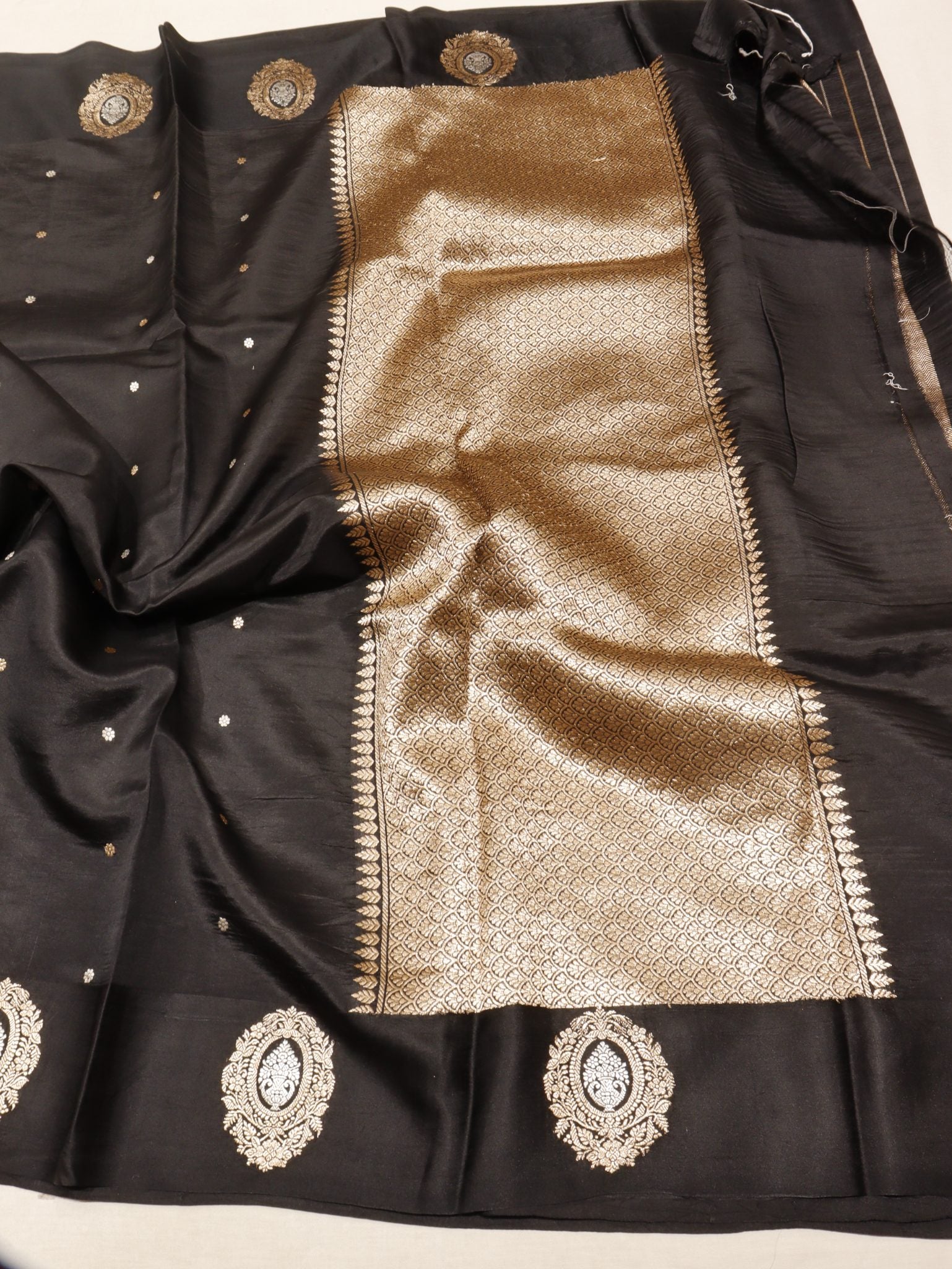 Black Soft Katan Banarasi saree texture detail