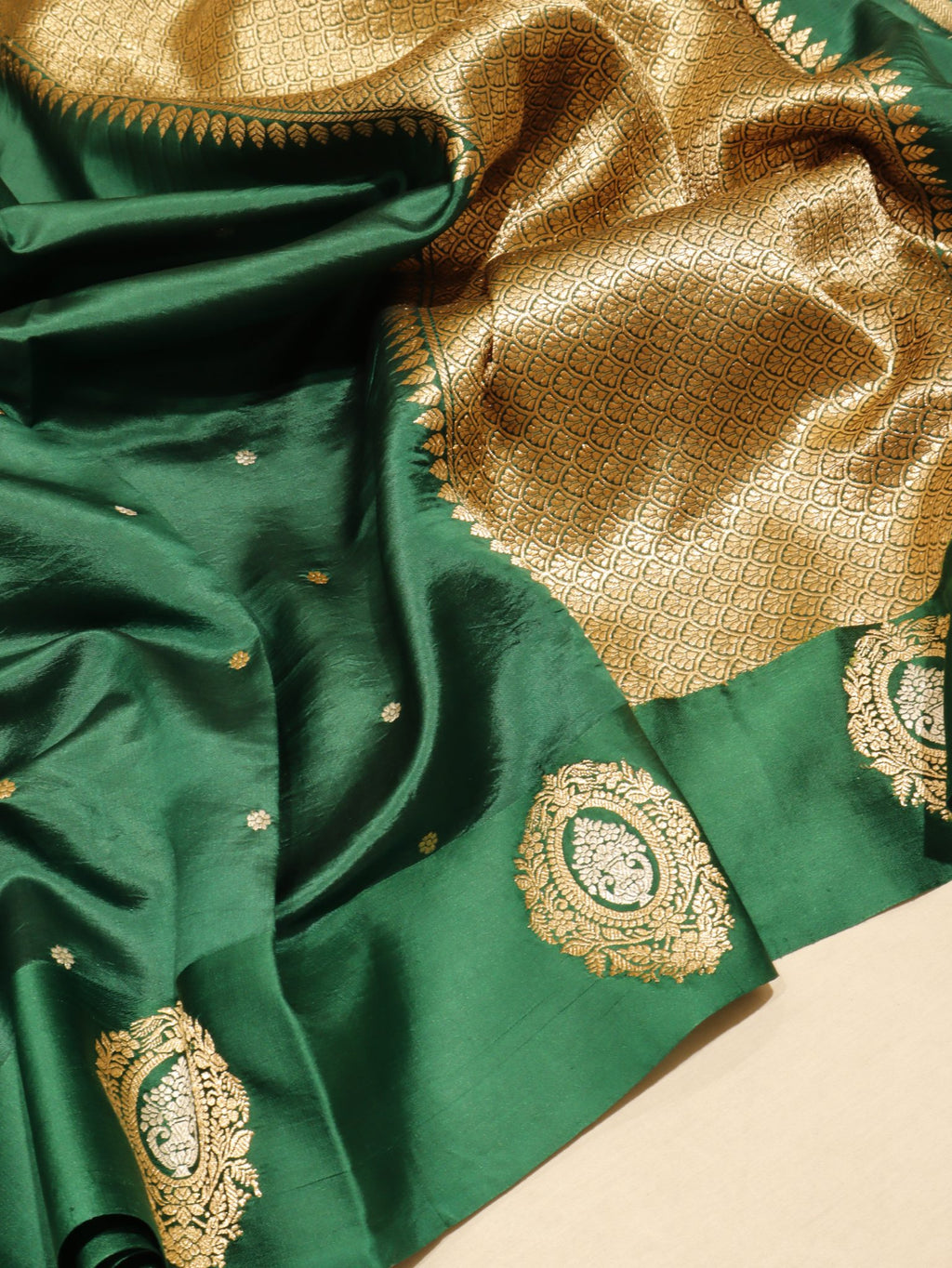 Bottle Green Soft Katan Banarasi saree pallu detail