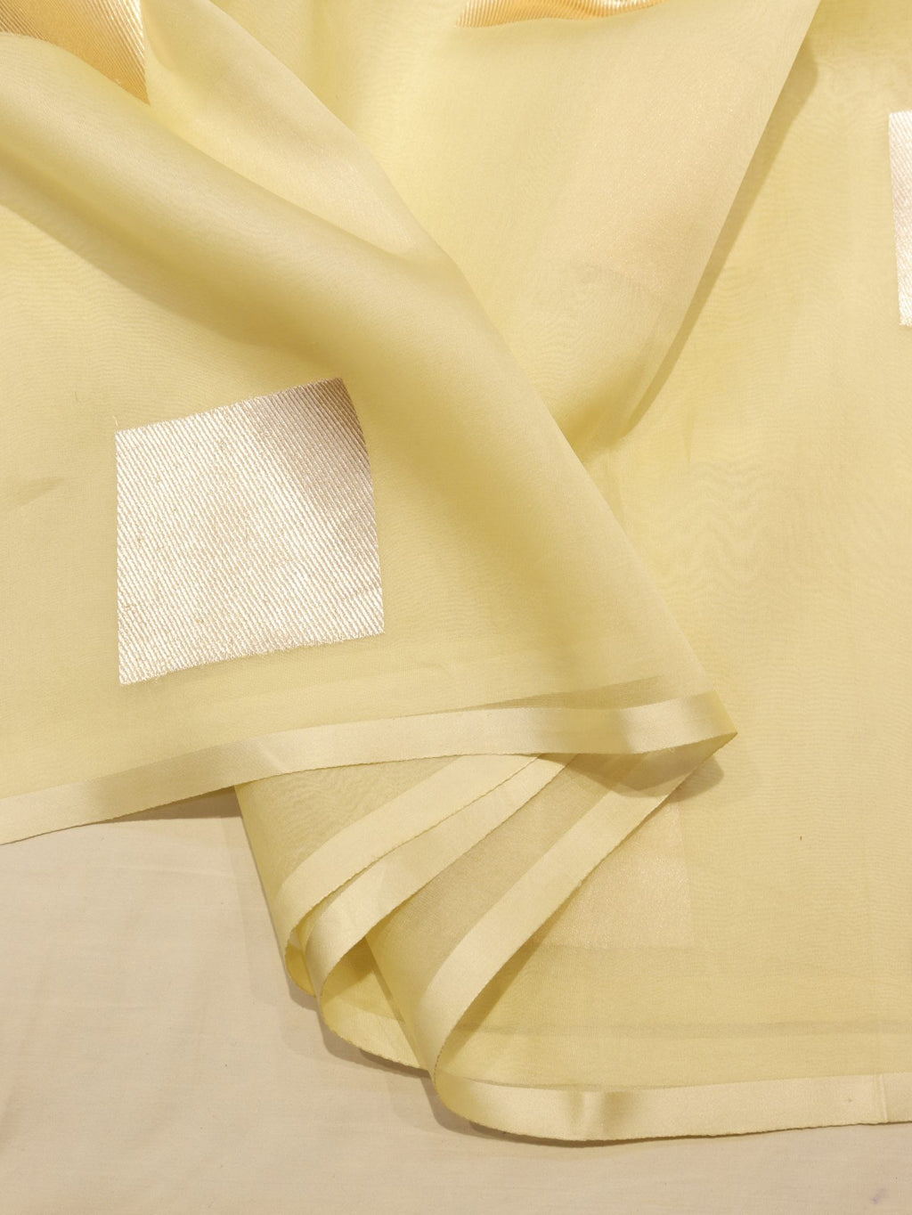 Ombre - Ice grey, Butter Yellow Kora Silk Banarasi saree full spread