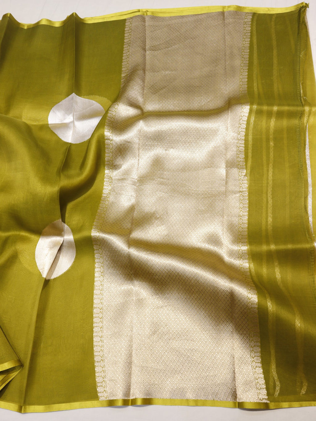 Mehendi Green Kora Silk Banarasi saree texture detail