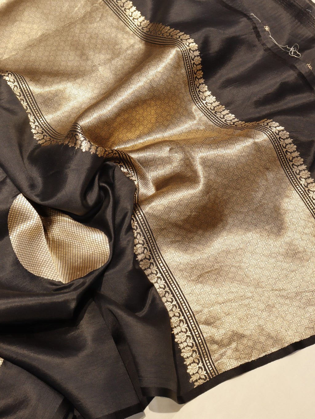 Black Soft Katan Banarasi saree pallu detail