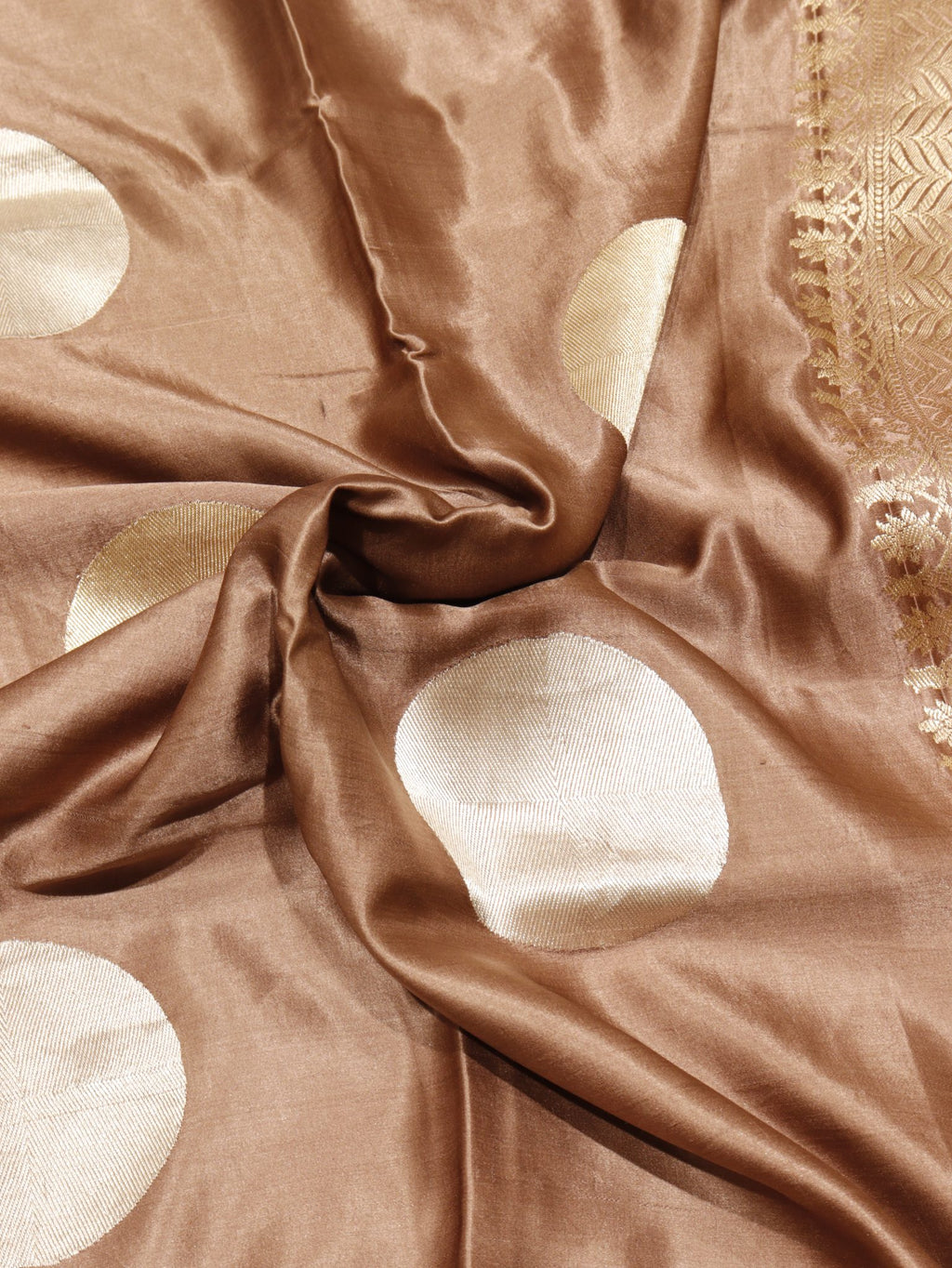 Bronze-Brown Mashru Silk Banarasi saree border closeup