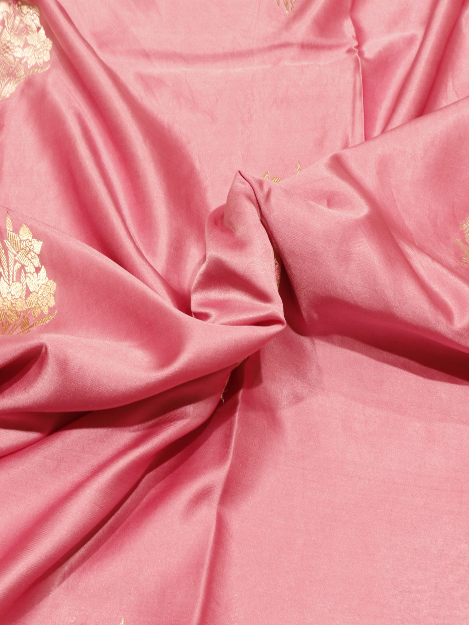 Pink Mashru Silk Banarasi saree full spread