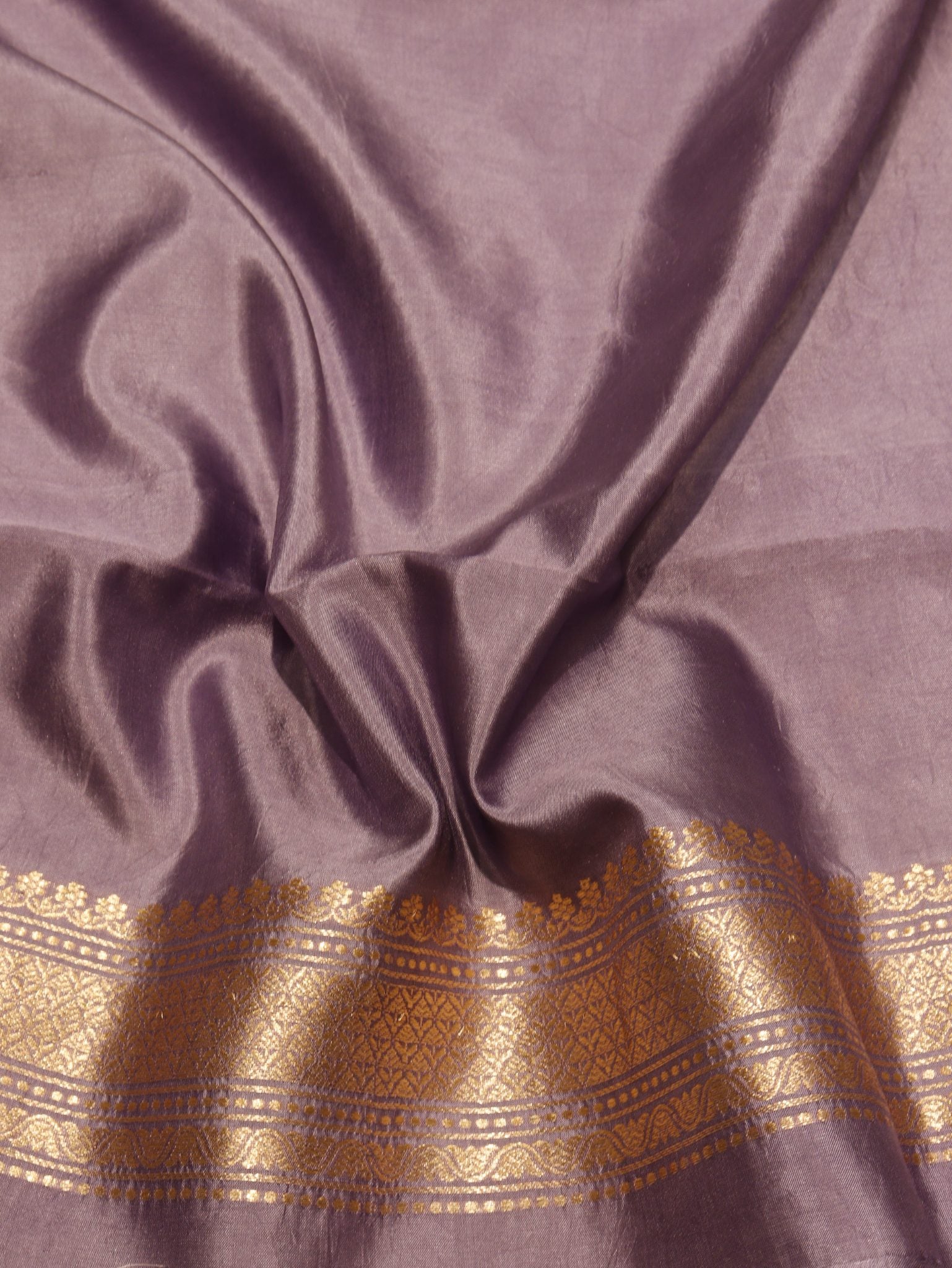 Lavender Soft Katan Banarasi suit dupatta detail