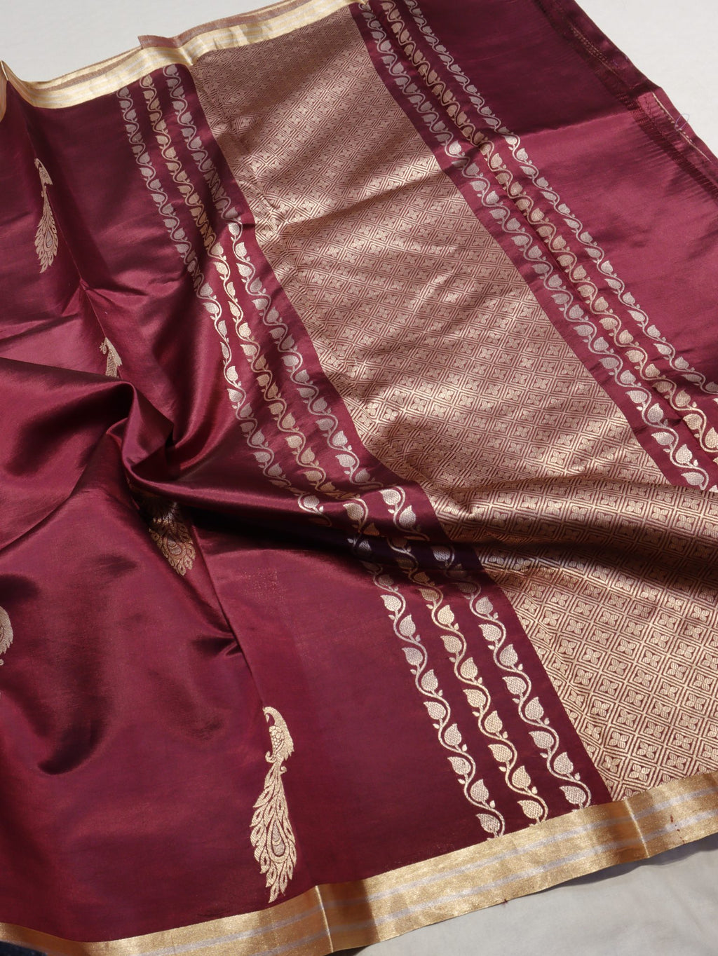Wine Maroon Soft Katan Banarasi saree border closeup