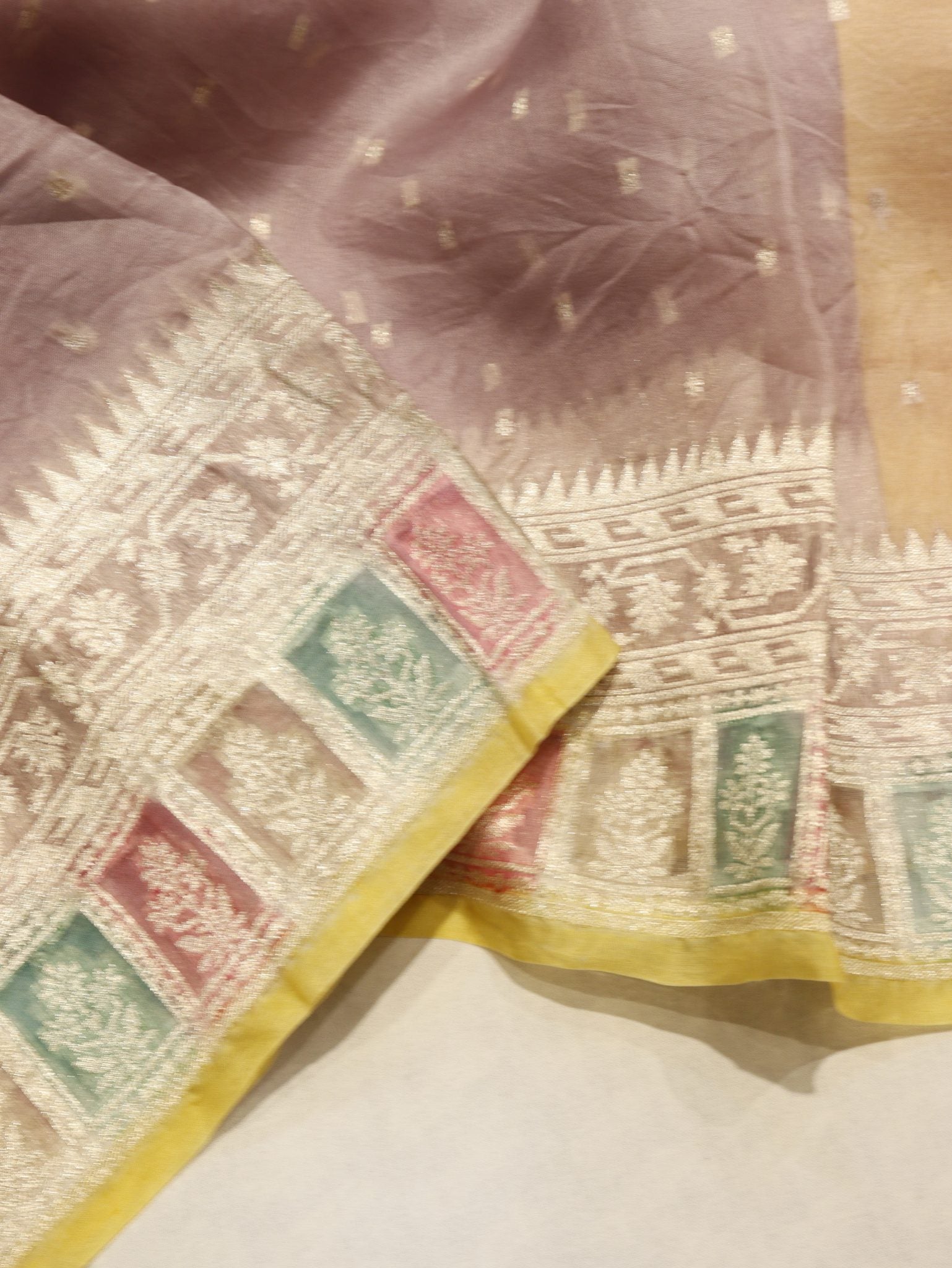 Warm Taupe (Mannan-821M) Kora Silk Banarasi saree border closeup