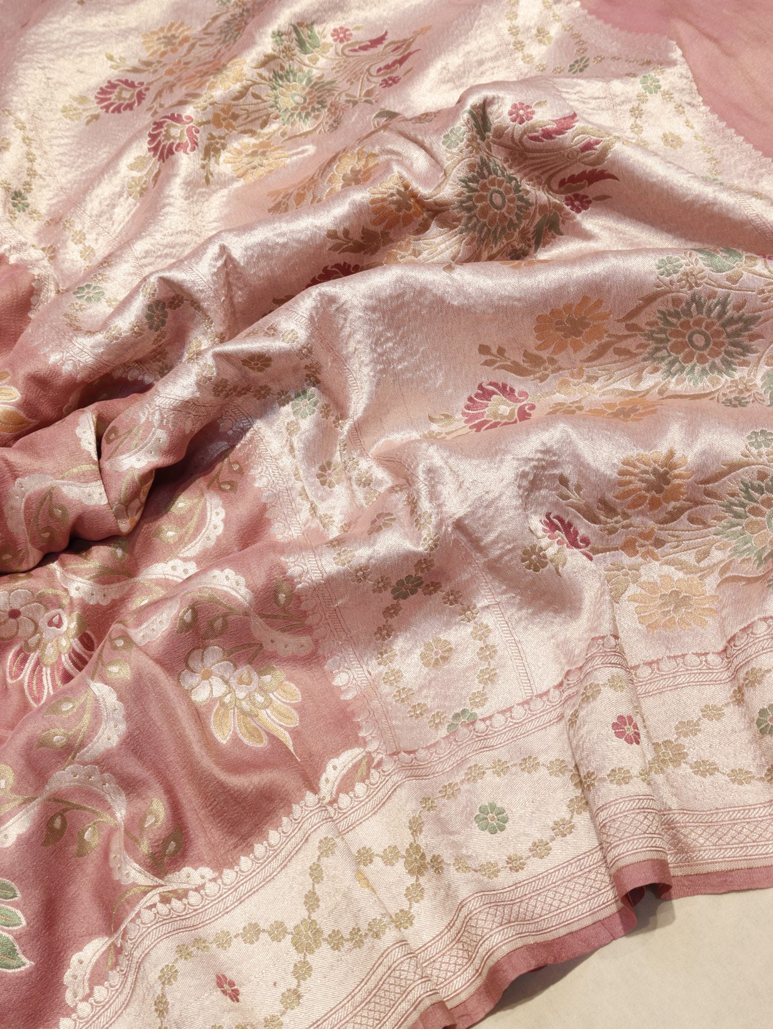 Muted Rose Pink (Mannan-779M) Tussar Silk Banarasi saree border closeup
