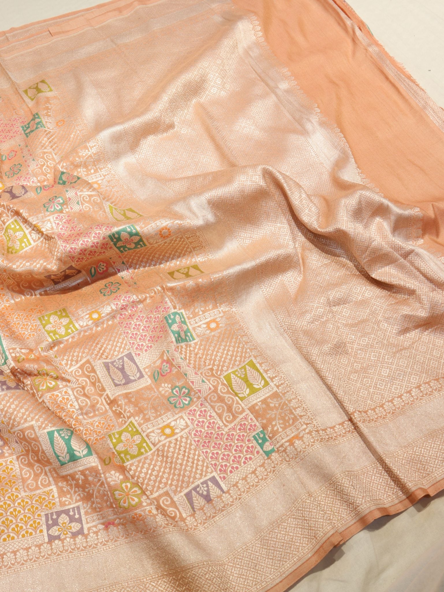 Peach-Orange (Mannan-852M) Tussar Silk Banarasi saree pallu detail