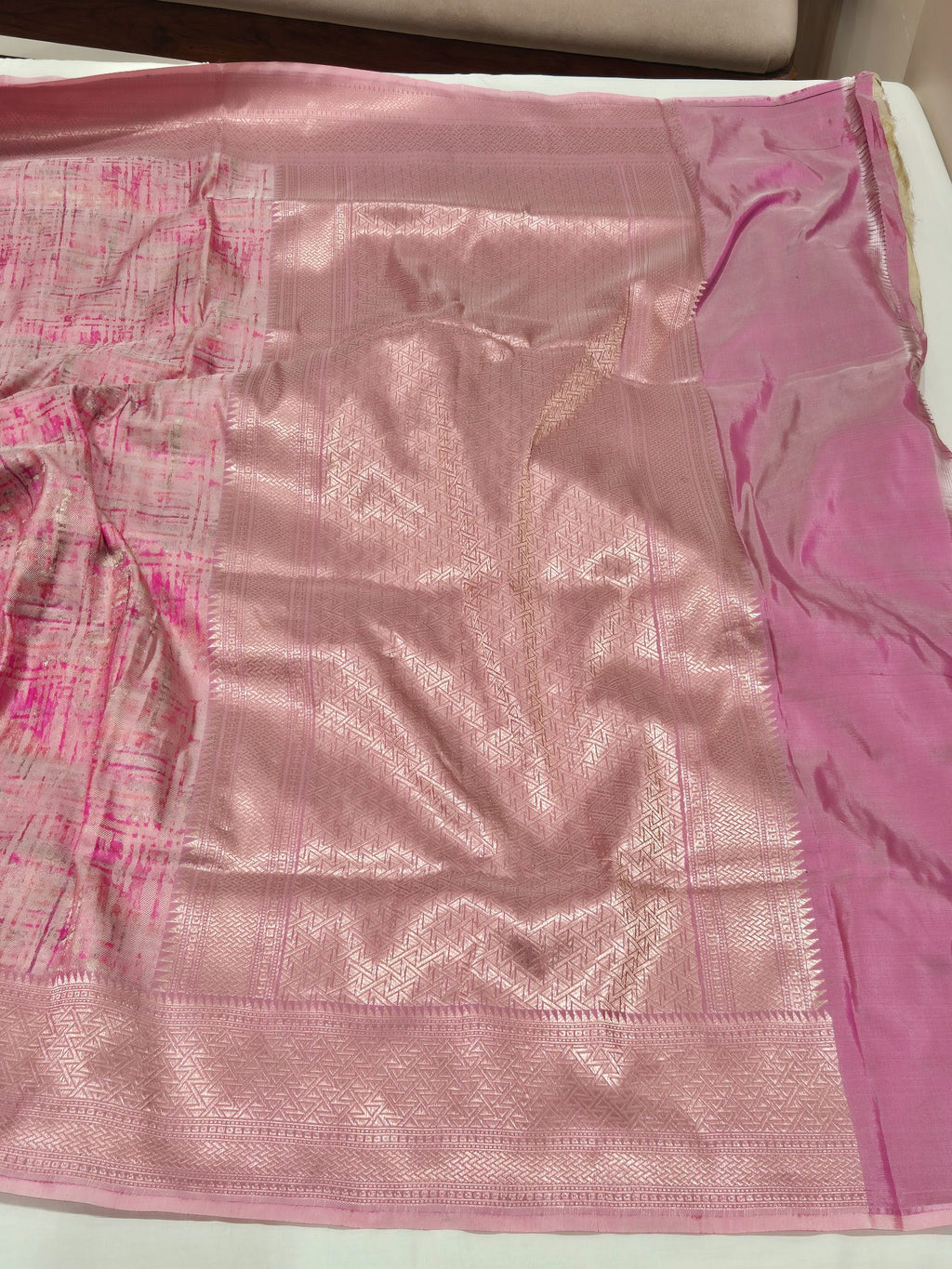 Pink Mulberry Silk Banarasi saree full spread