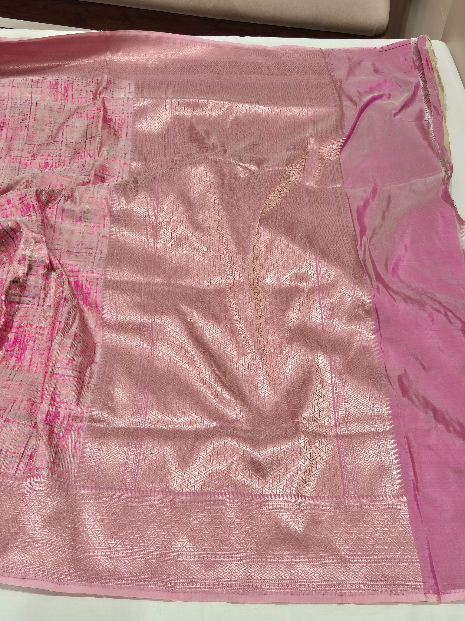 Pink Mulberry Silk Banarasi saree full spread