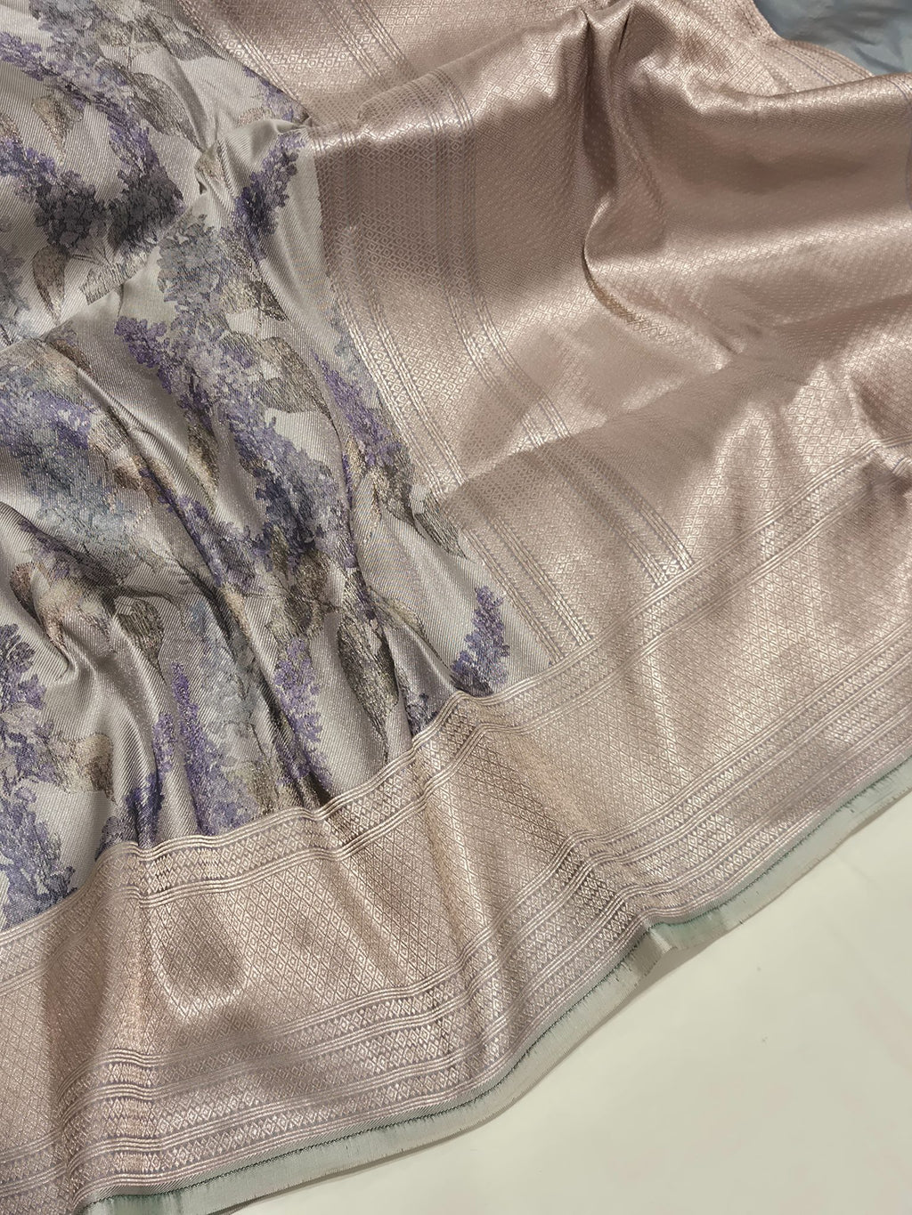 Bluish Grey Mulberry Silk Banarasi saree pallu detail