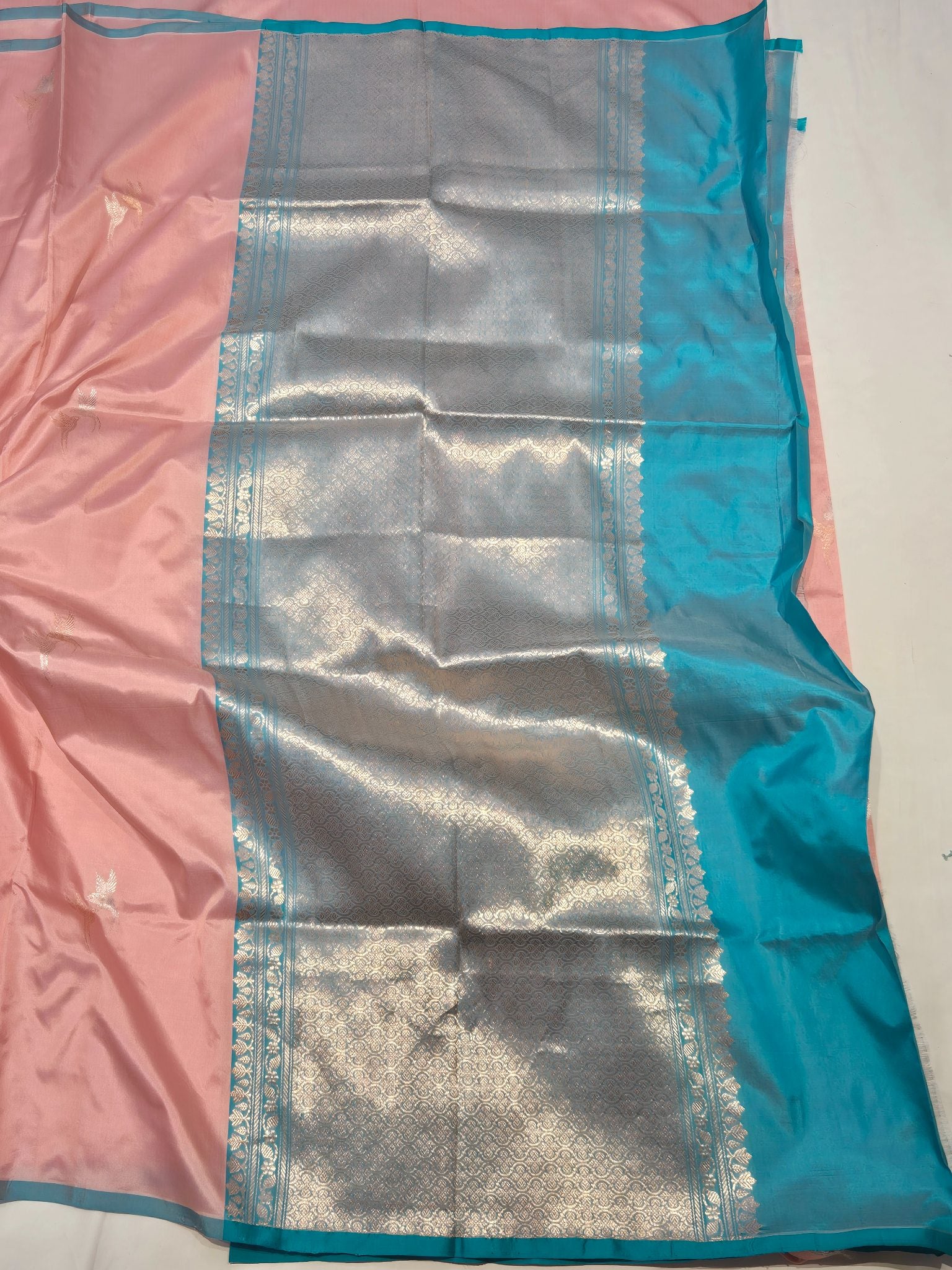 Onion Pink Katan Silk Banarasi saree full spread