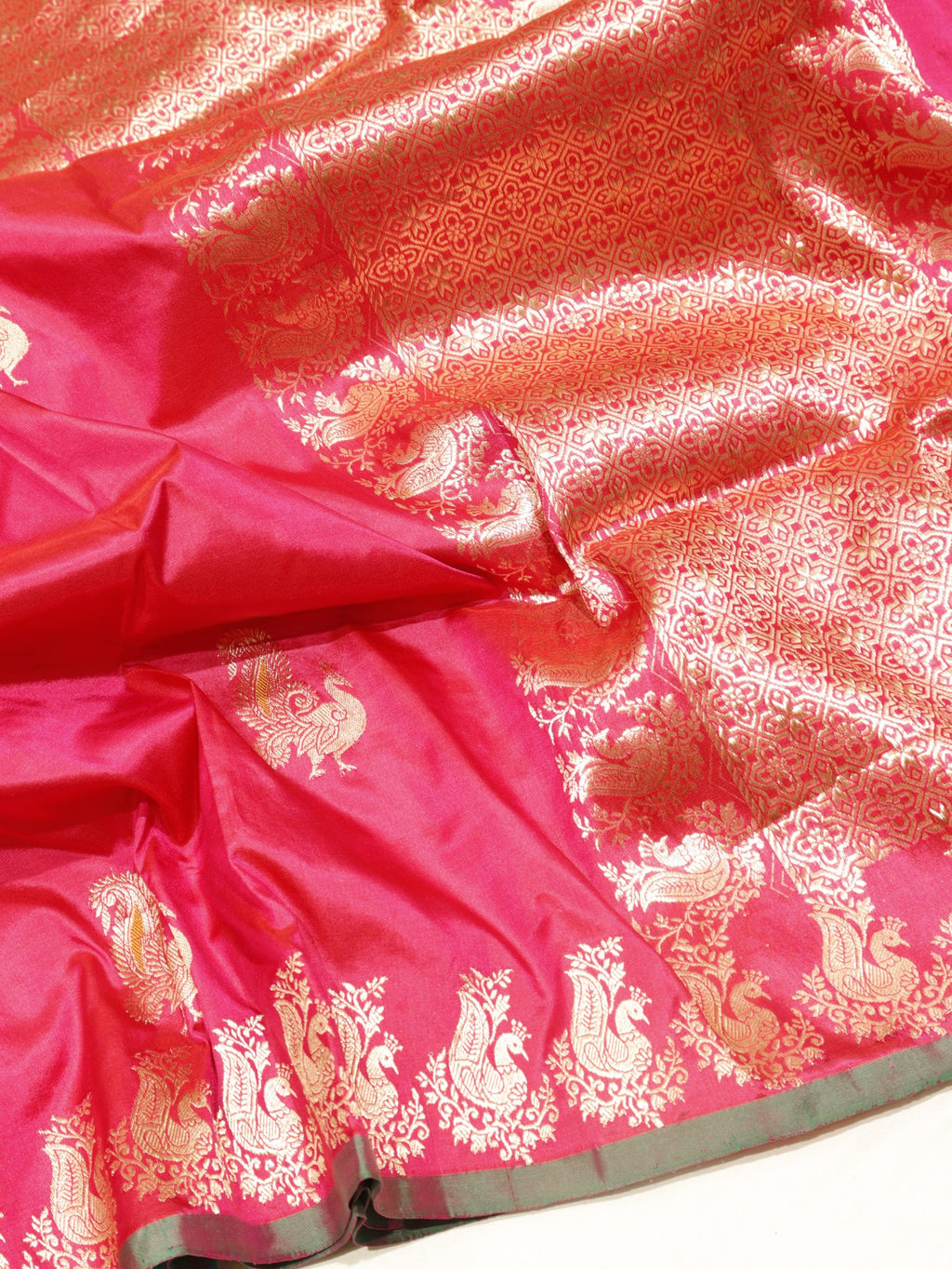 Dark Pink Katan Silk Banarasi saree pallu detail