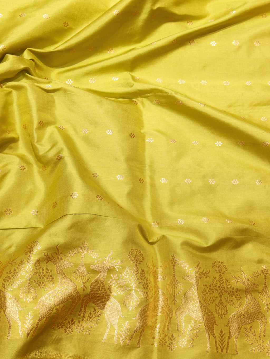 Lemon Yellow Katan Silk Banarasi saree texture detail