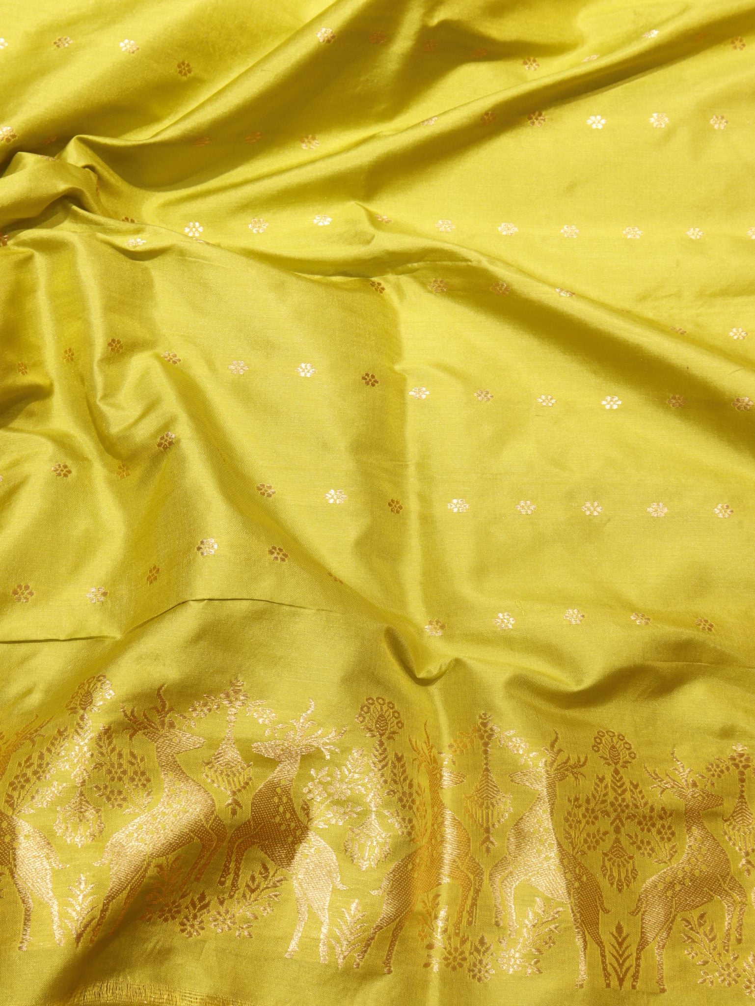 Lemon Yellow Katan Silk Banarasi saree texture detail