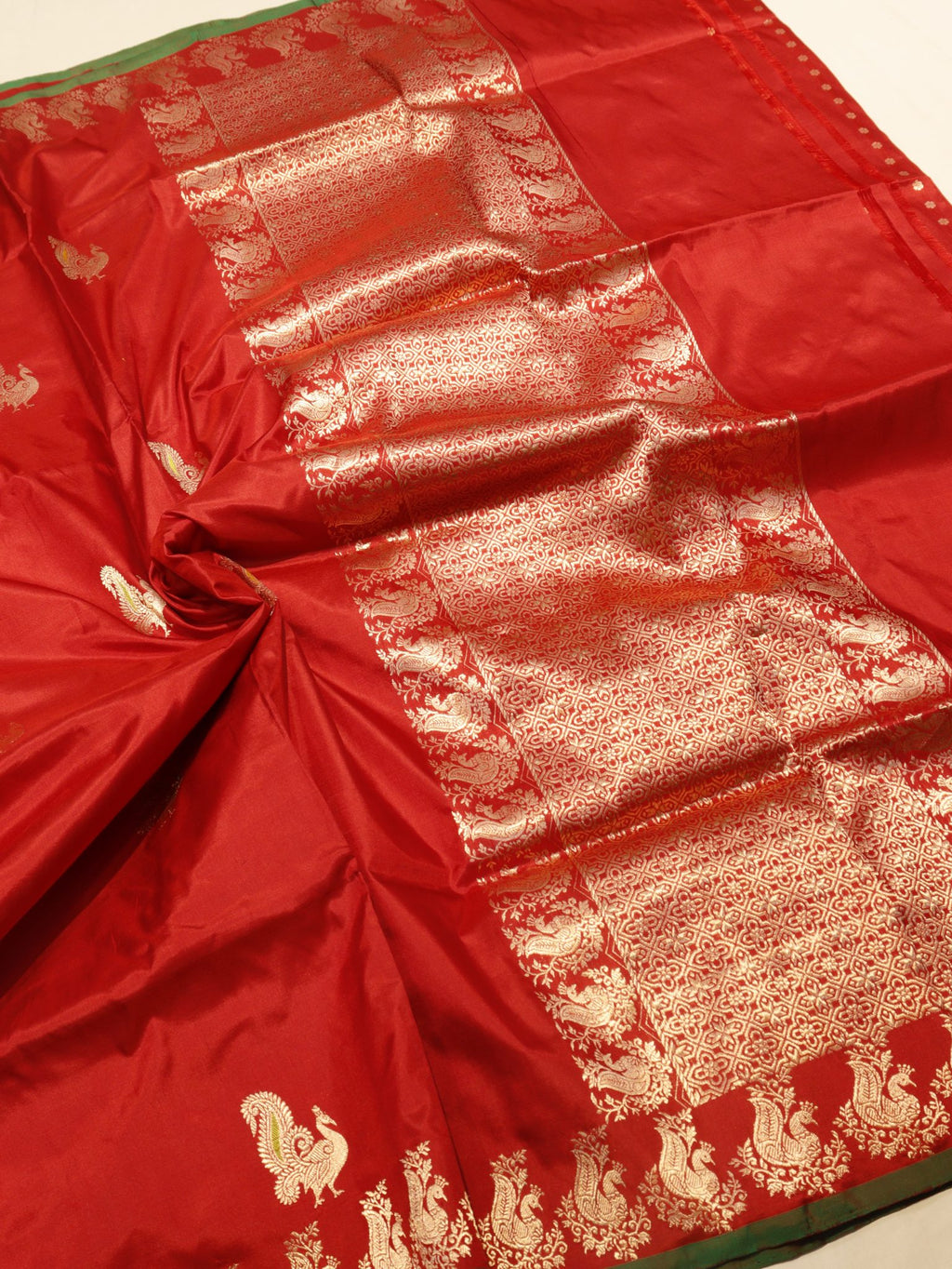 Red Katan Silk Banarasi saree pallu detail