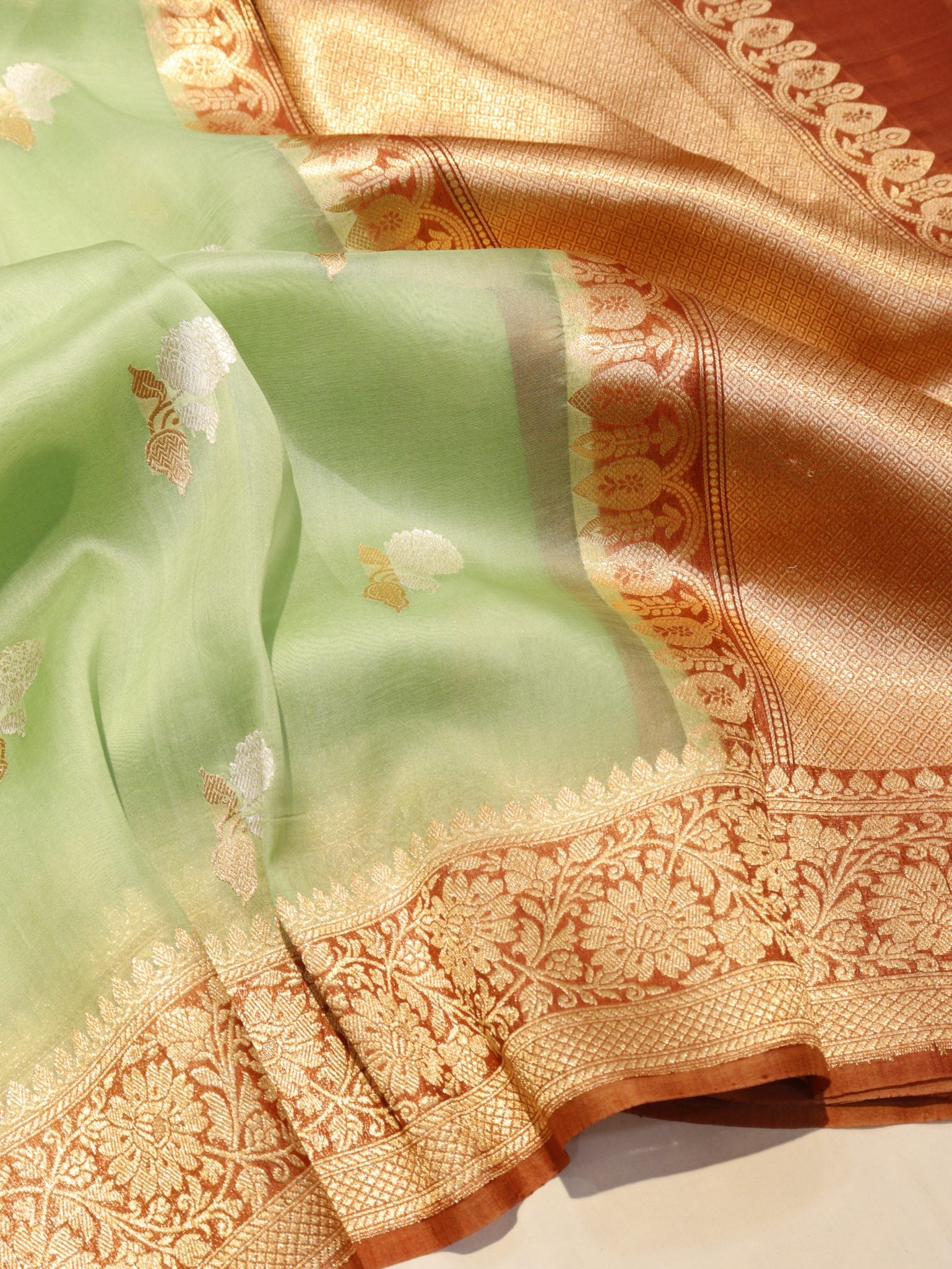 Green Kora Silk Banarasi saree pallu detail