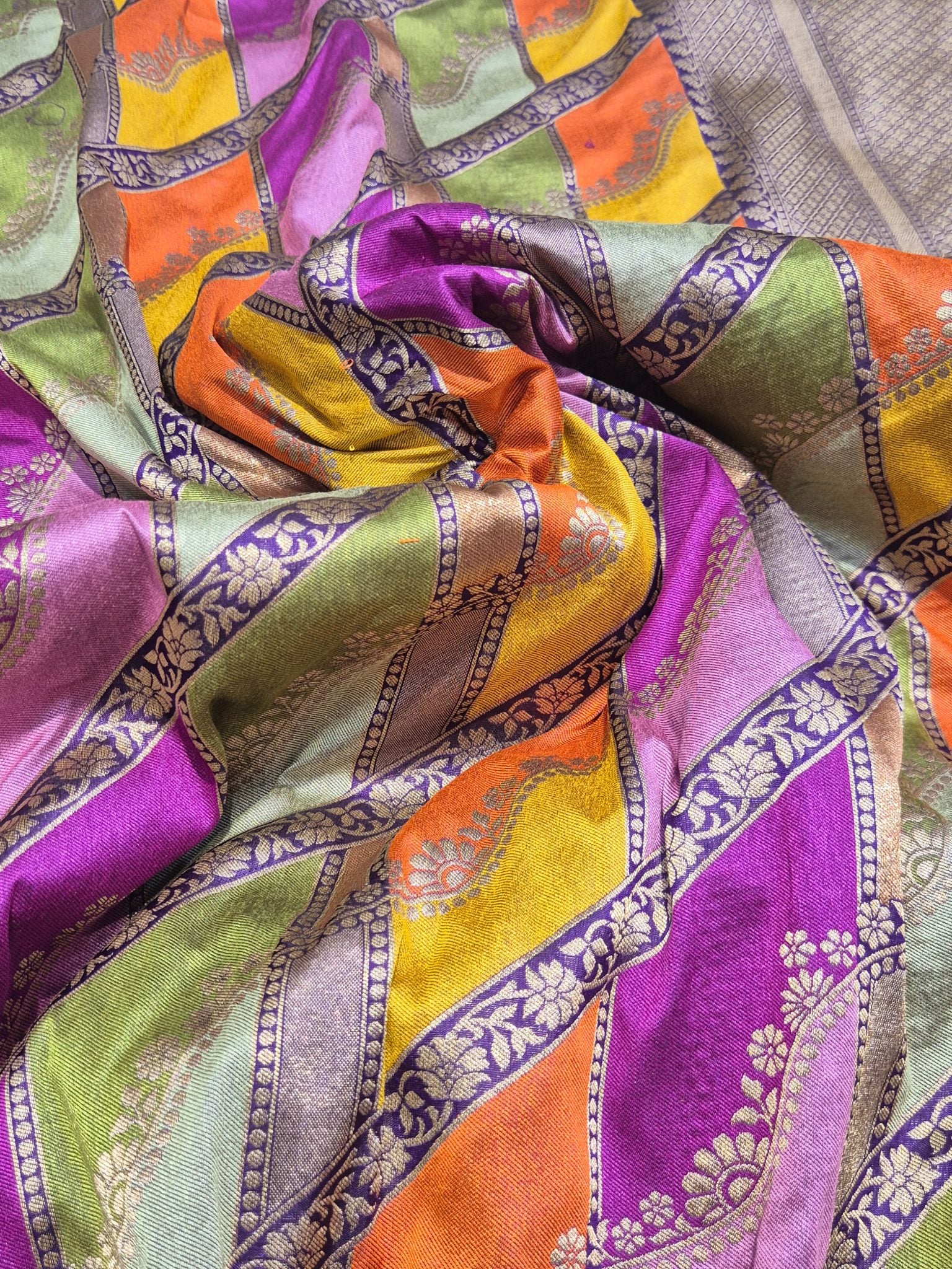 Purple Katan Silk Banarasi saree border closeup
