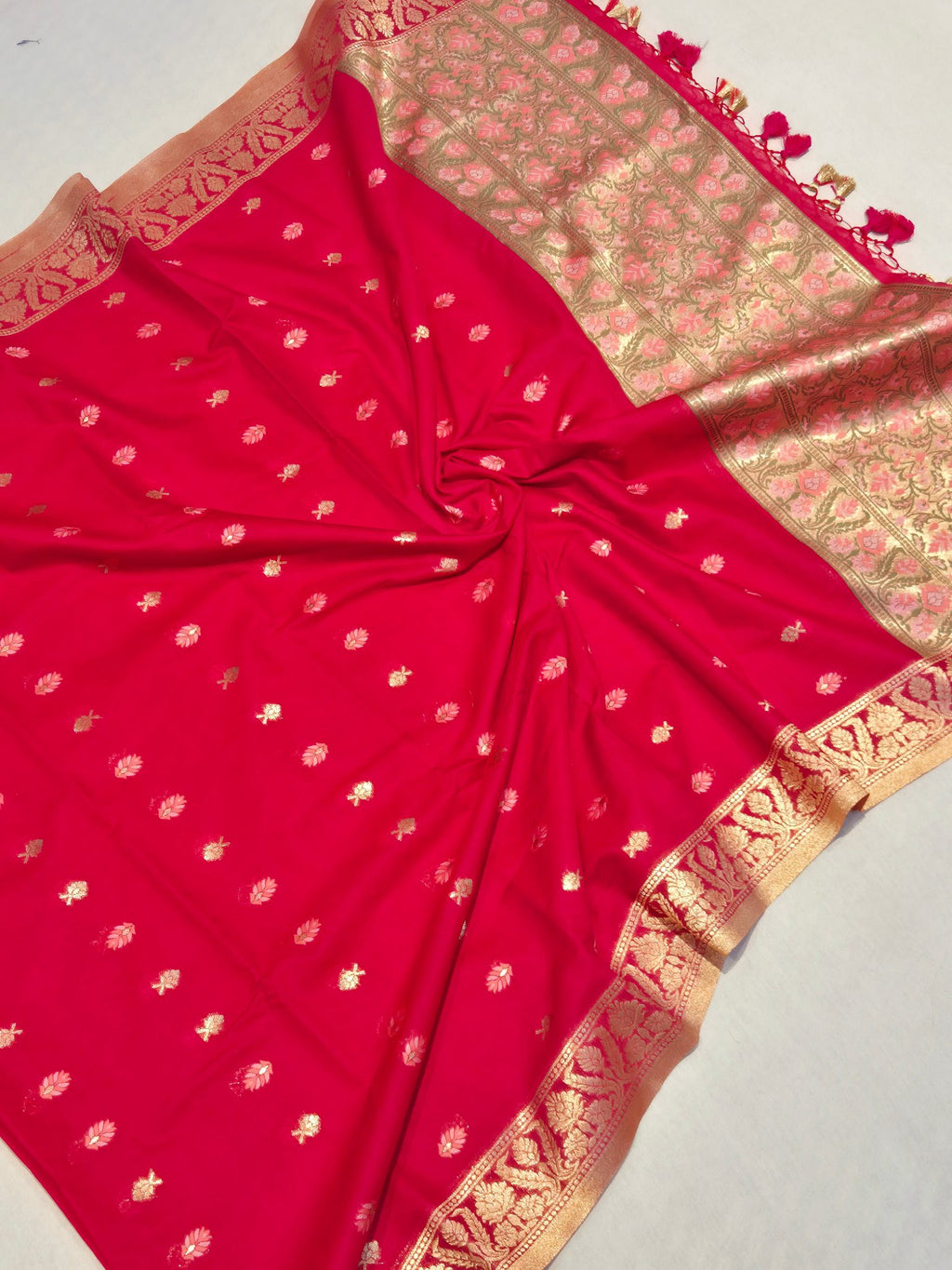 Cherry Pink Pure Cotton Banarasi suit neckline detail