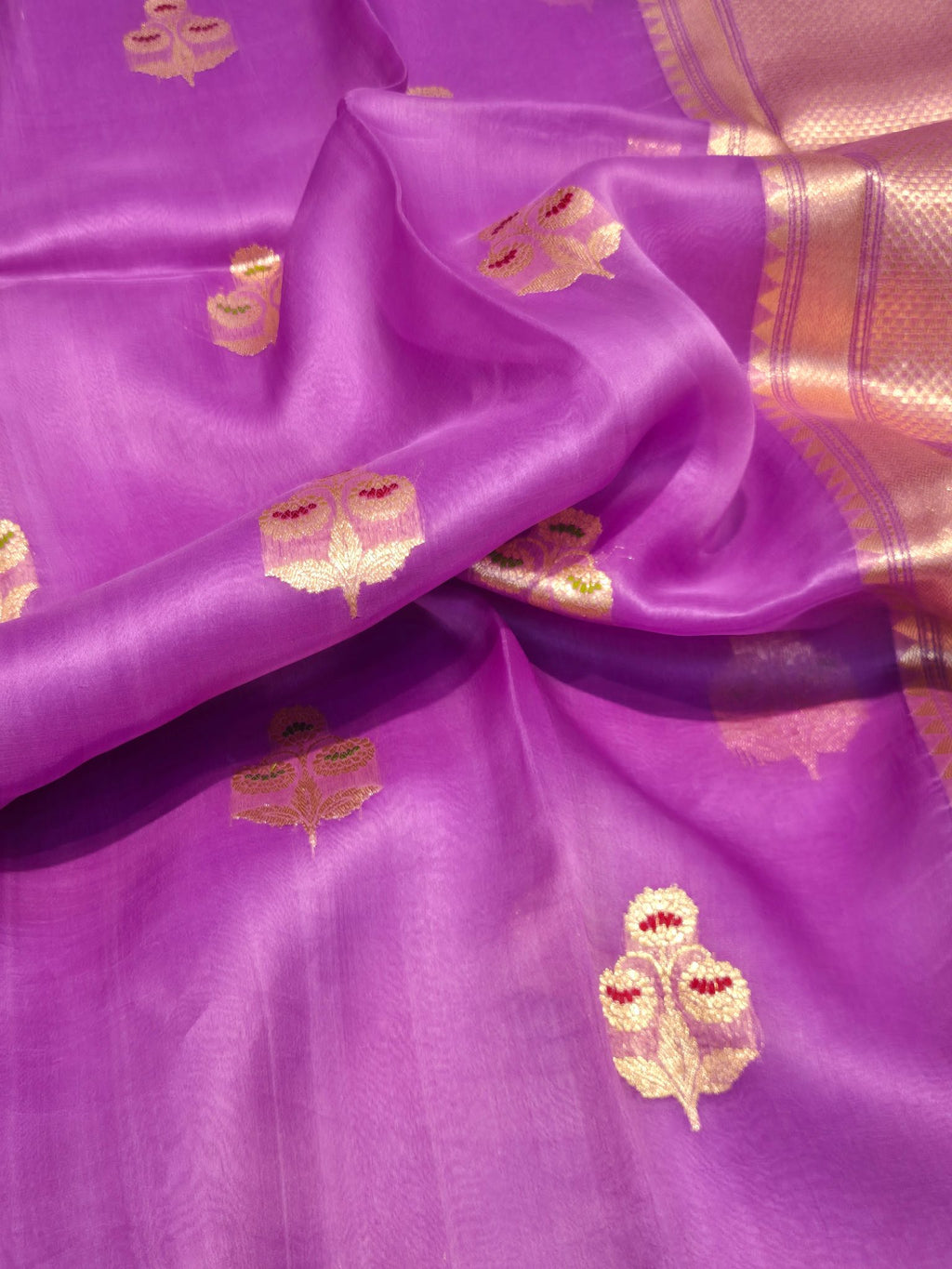 Lavender Katan Silk Banarasi saree border closeup