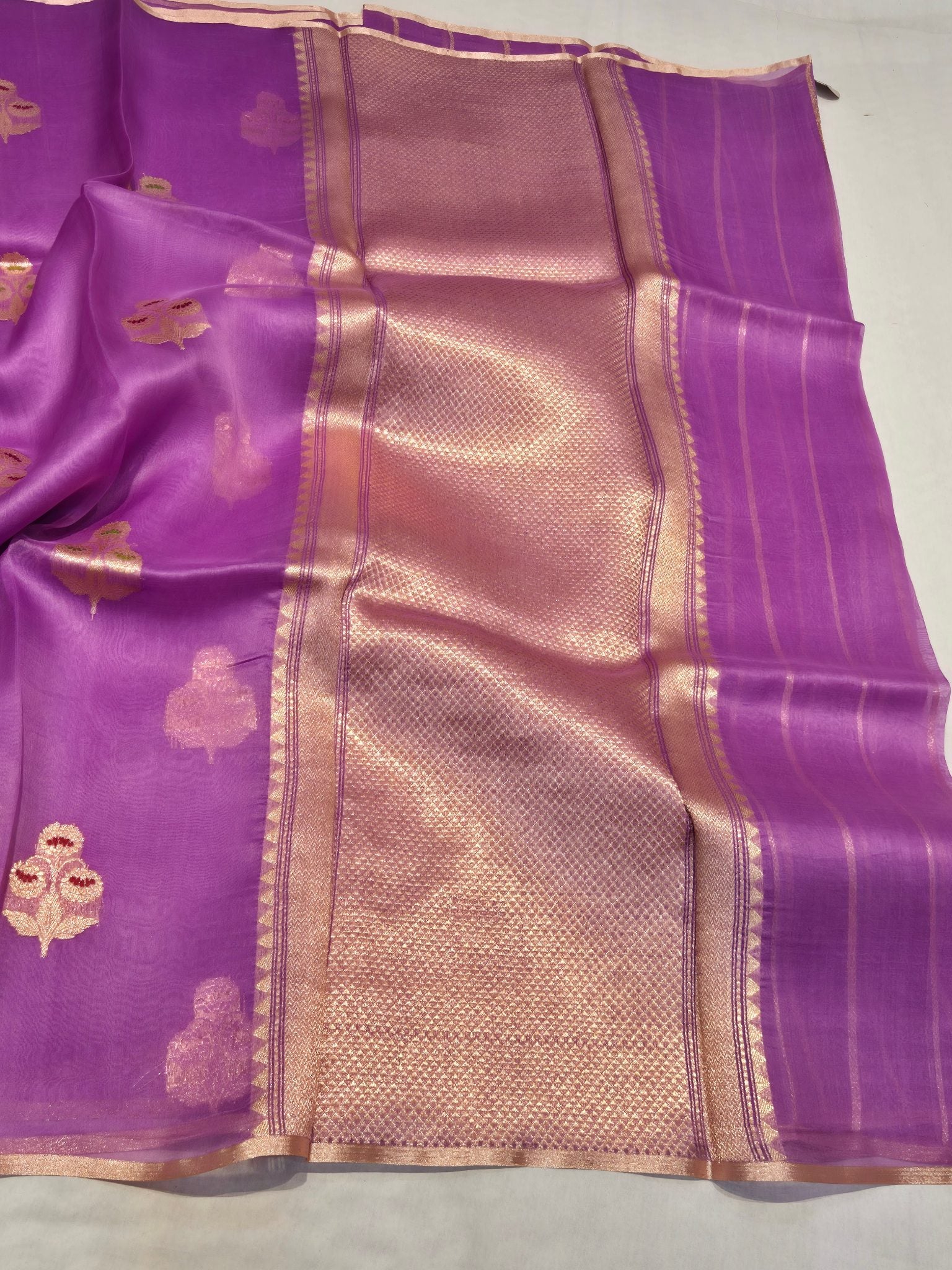 Lavender Katan Silk Banarasi saree full spread