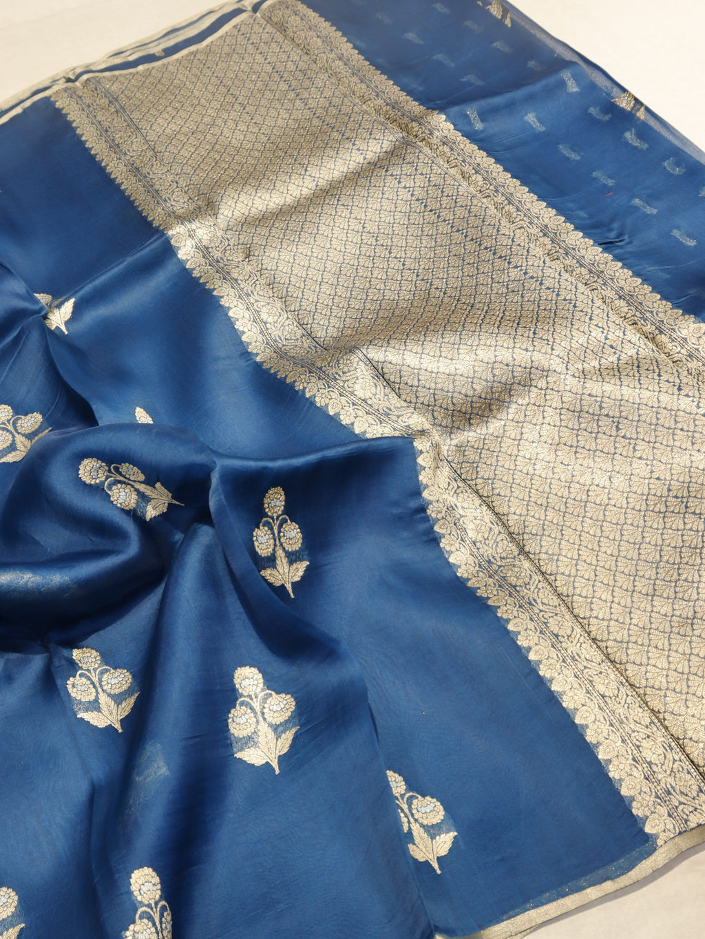Peacock Blue Kora Silk Banarasi saree pallu detail