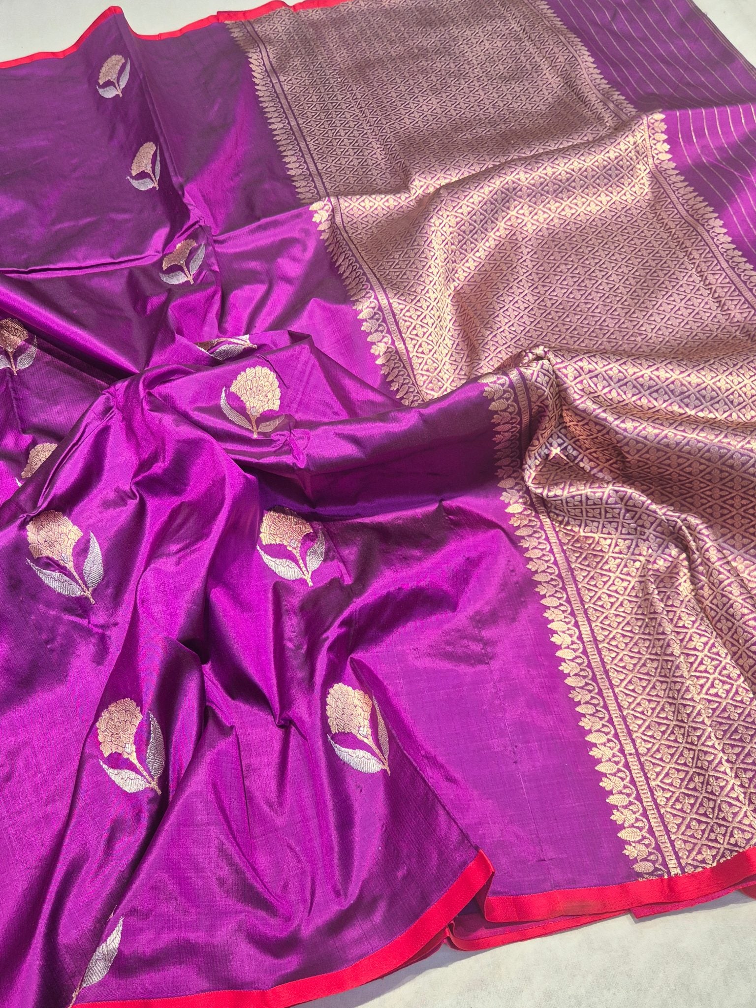 Magenta Purple Katan Silk Banarasi saree pallu detail