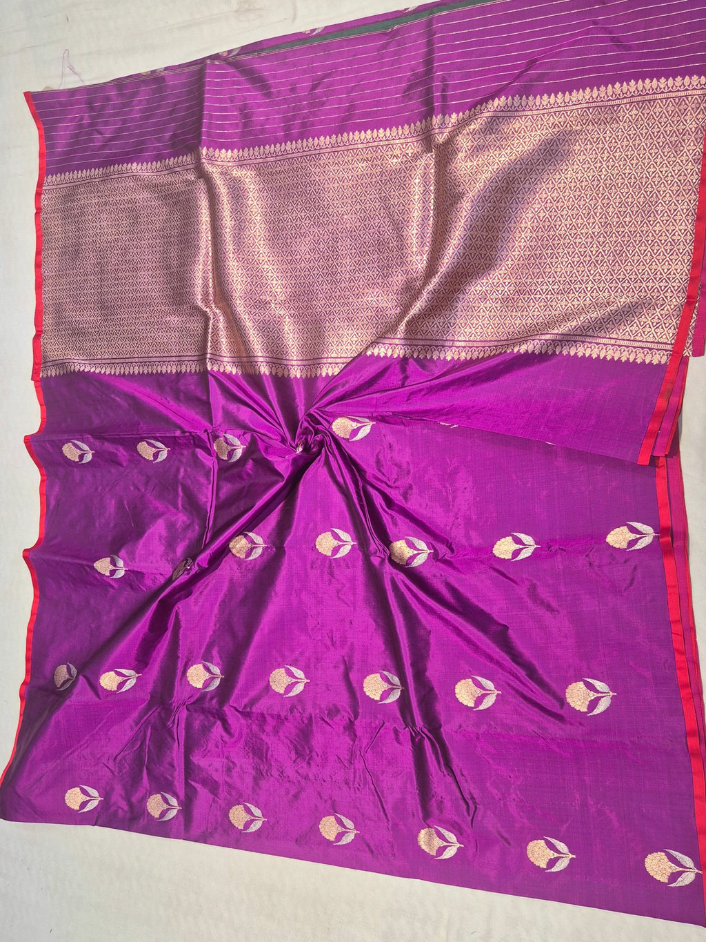 Magenta Purple Katan Silk Banarasi saree zari work detail