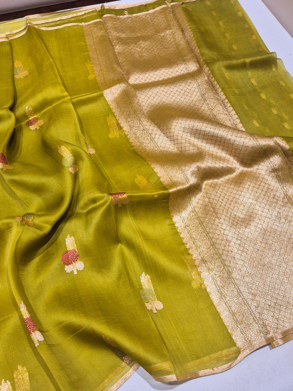 Olive Green Kora Silk Banarasi saree pallu detail