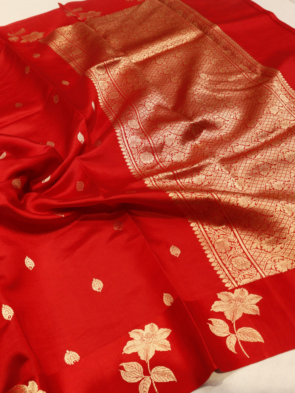 Red Soft Katan Banarasi saree border closeup