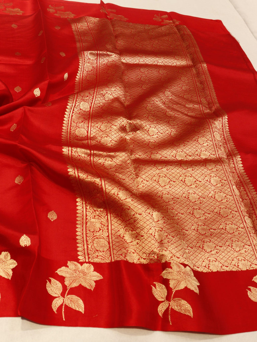 Red Soft Katan Banarasi saree full spread