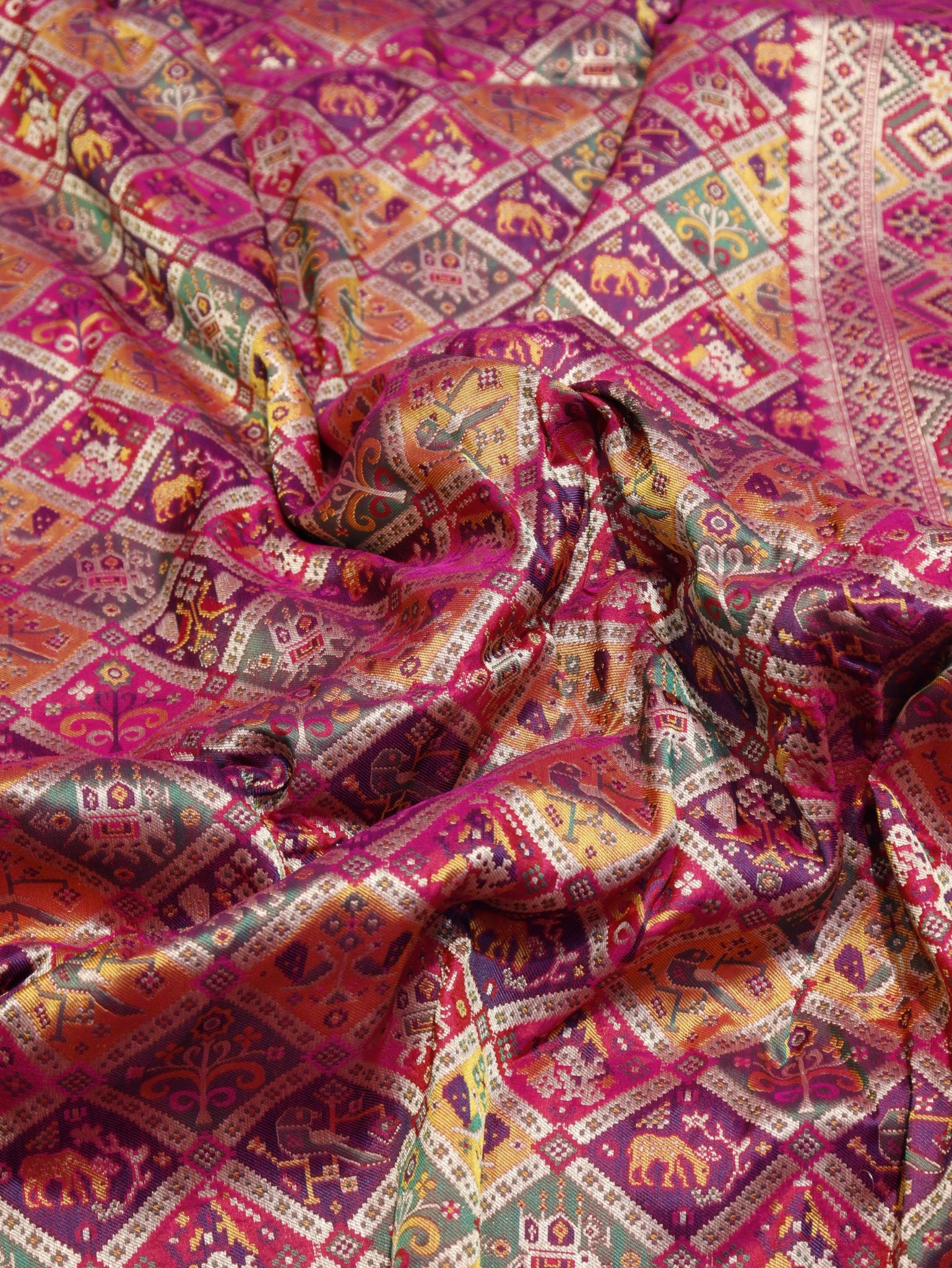 Pink Katan Silk Banarasi saree border closeup