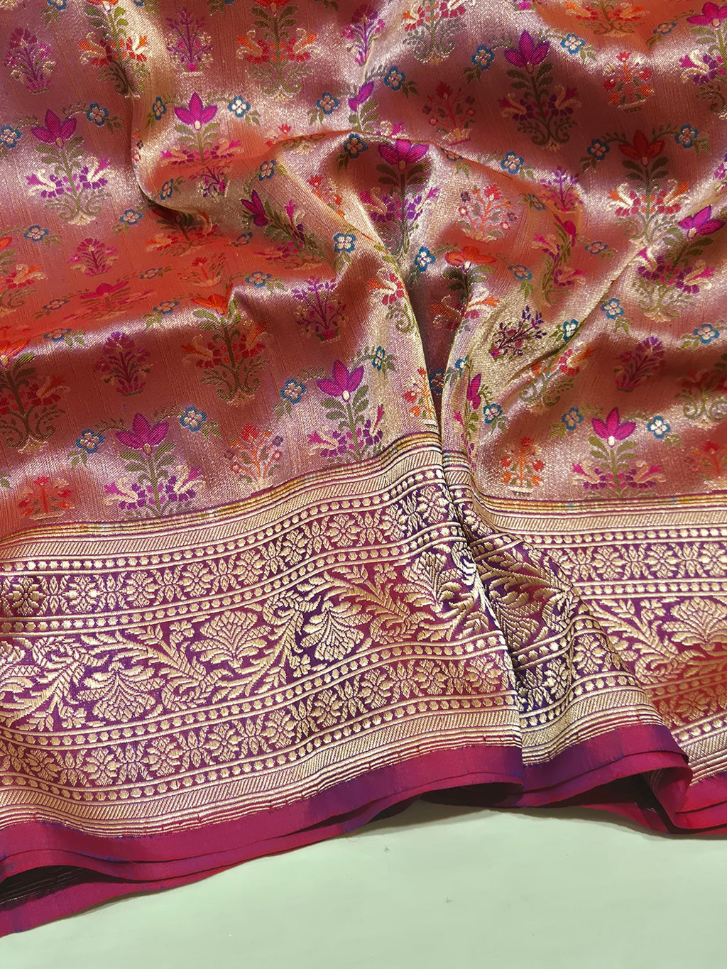 Pink-Purple (Dhoop Chaon) Katan Silk Banarasi saree full spread