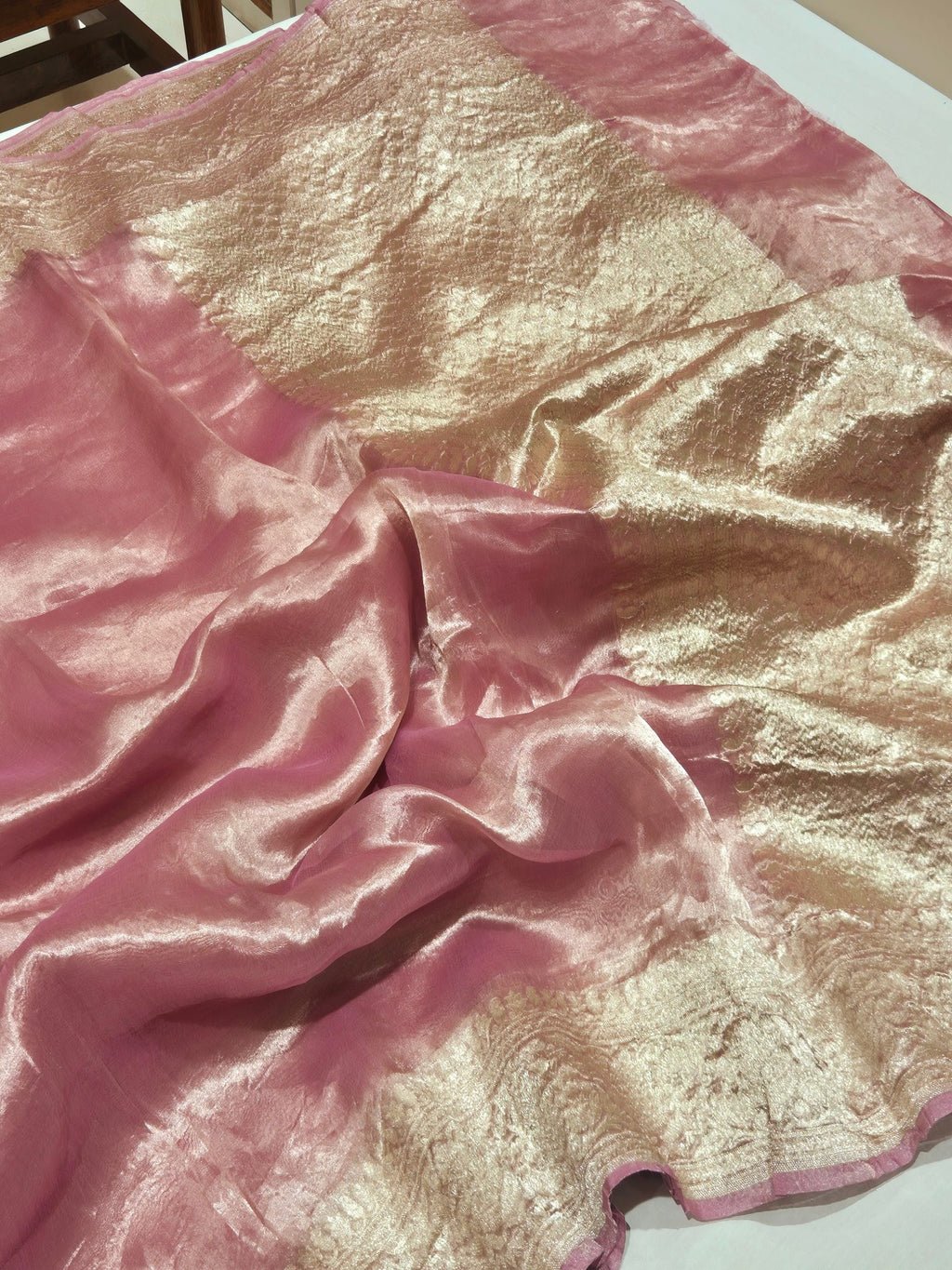 Soft Pink Tissue Silk Banarasi saree pallu detail