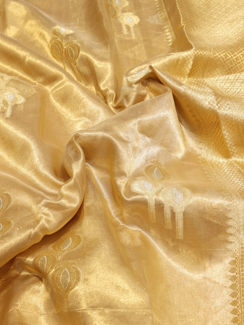 Gold Tissue Silk Banarasi saree border closeup